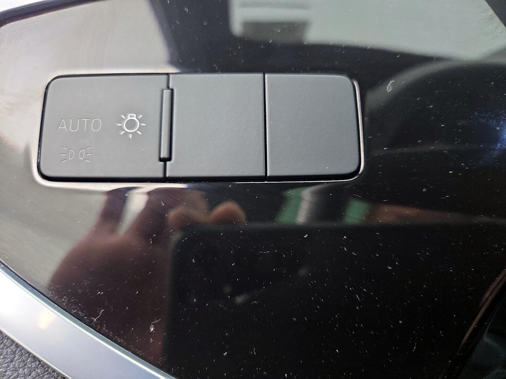 Thumbnail: 2022 Audi Q3 - 13