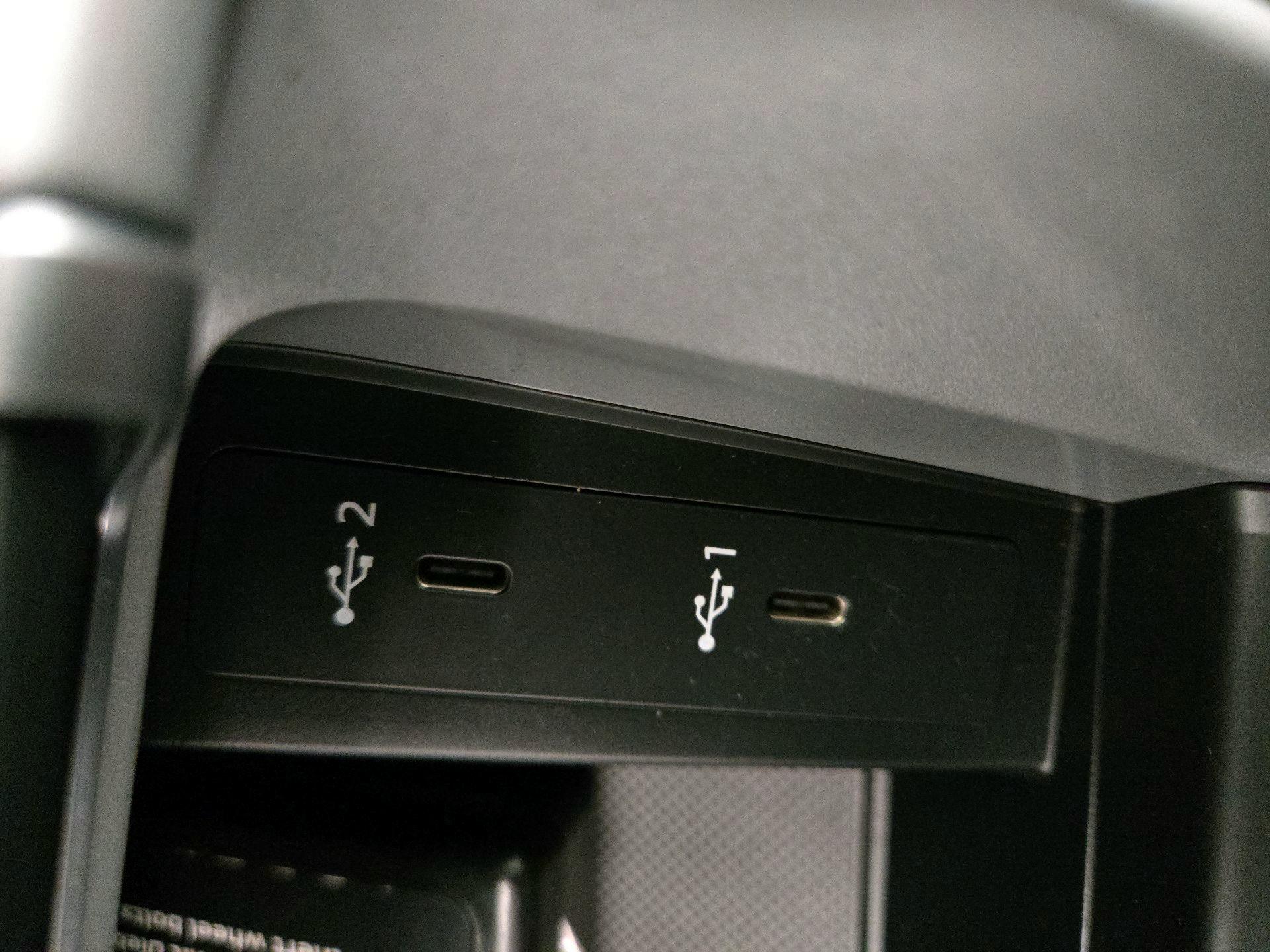 Thumbnail: 2022 Audi Q3 - 18