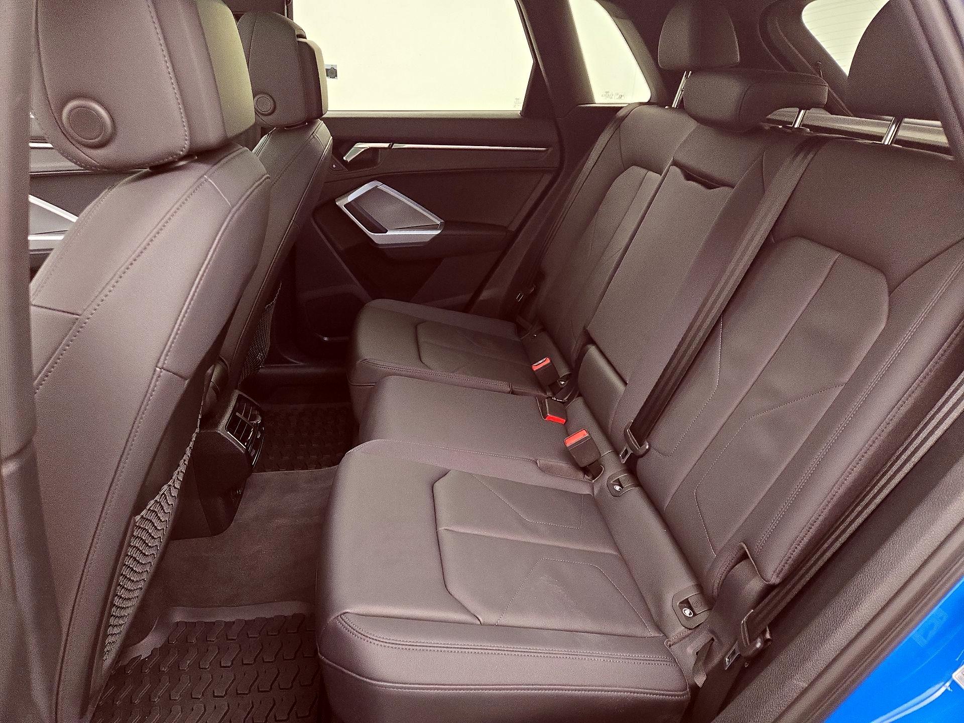 Thumbnail: 2022 Audi Q3 - 20