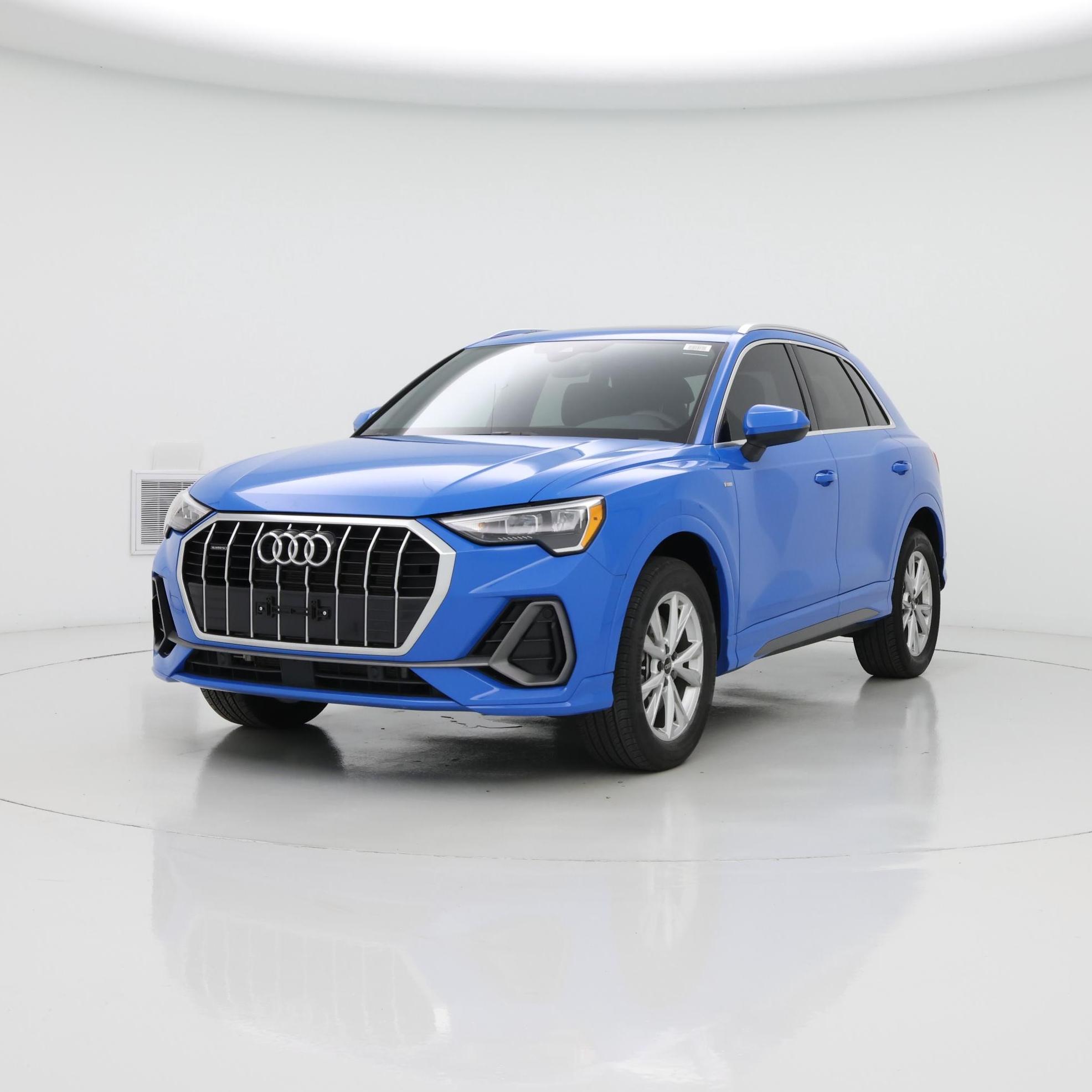 Thumbnail: 2022 Audi Q3 - 4