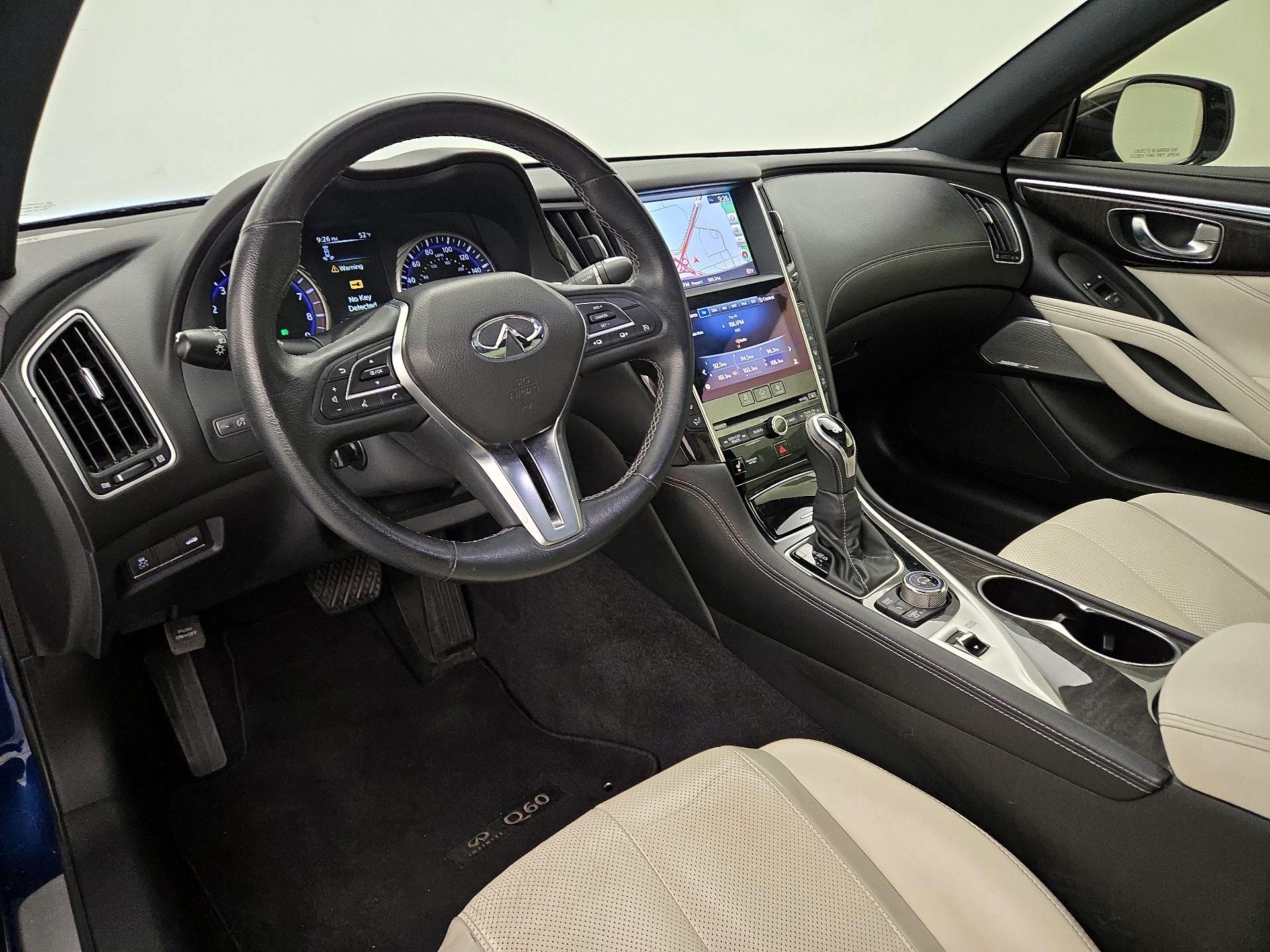 Thumbnail: 2017 INFINITI Q60 - 9