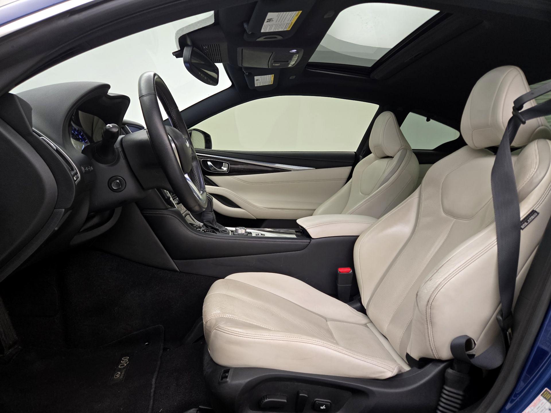 Thumbnail: 2017 INFINITI Q60 - 11