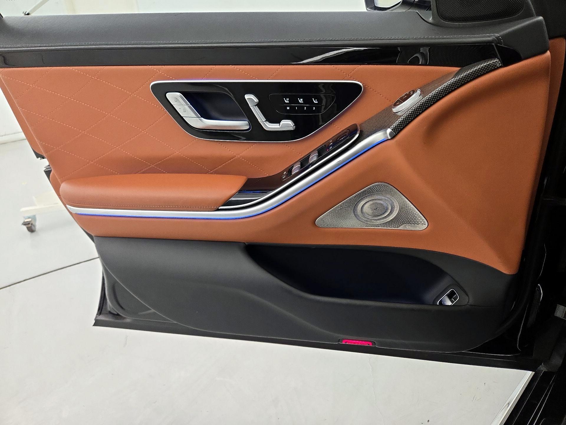 Thumbnail: 2021 Mercedes-Benz S-Class - 12