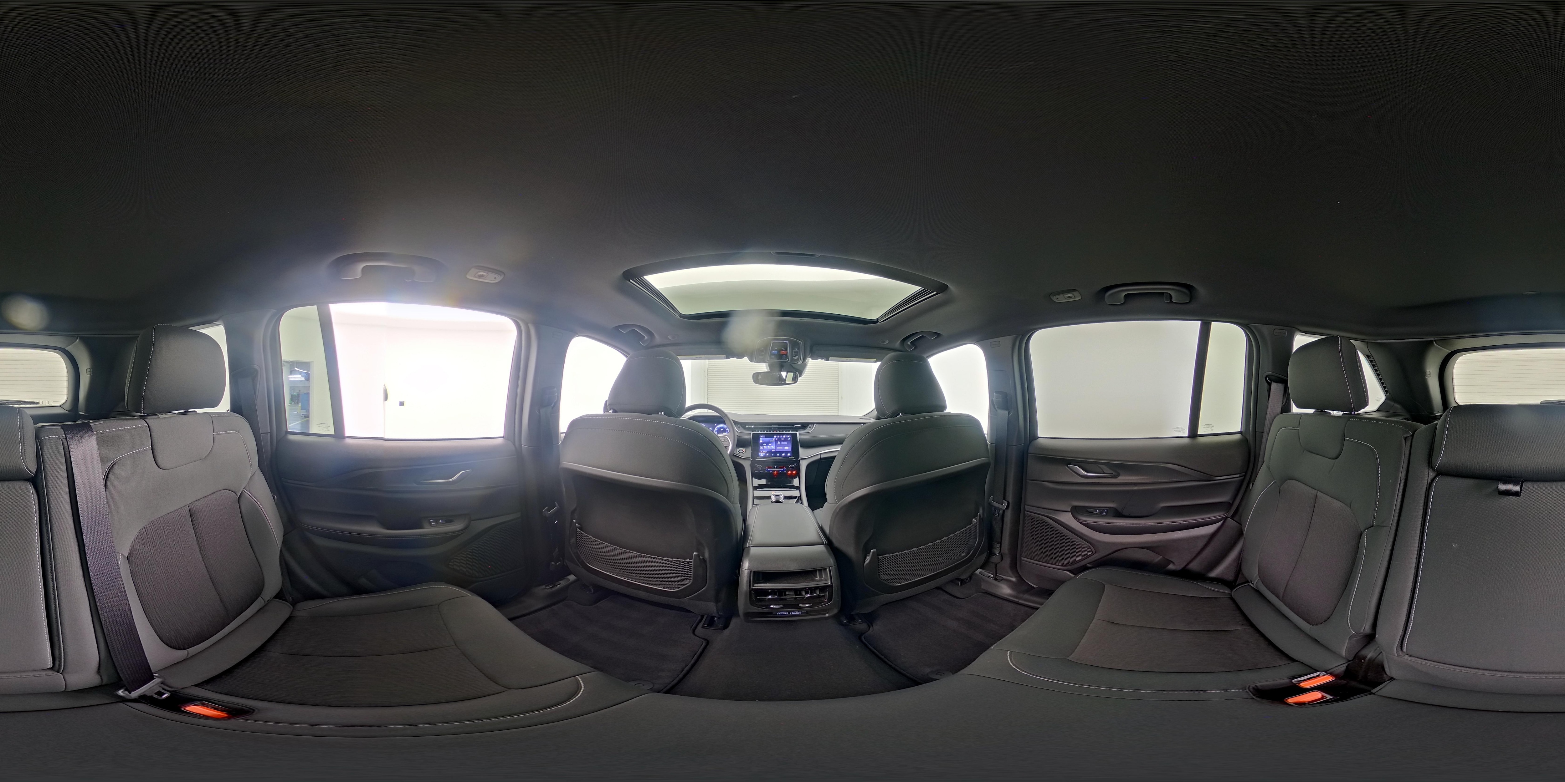 2024 Jeep Grand Cherokee Laredo - Photo 26