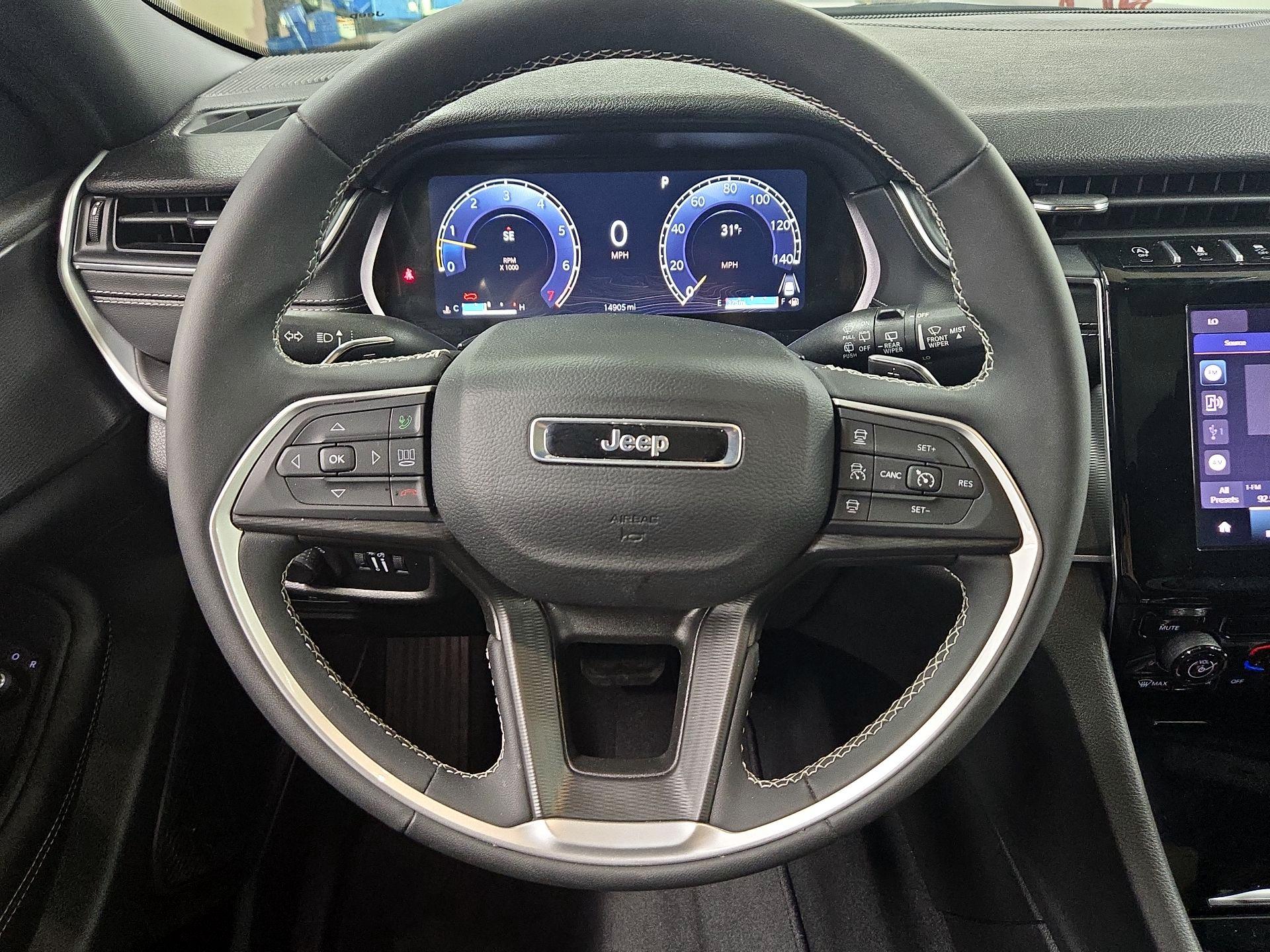 Thumbnail: 2024 Jeep Grand Cherokee - 10