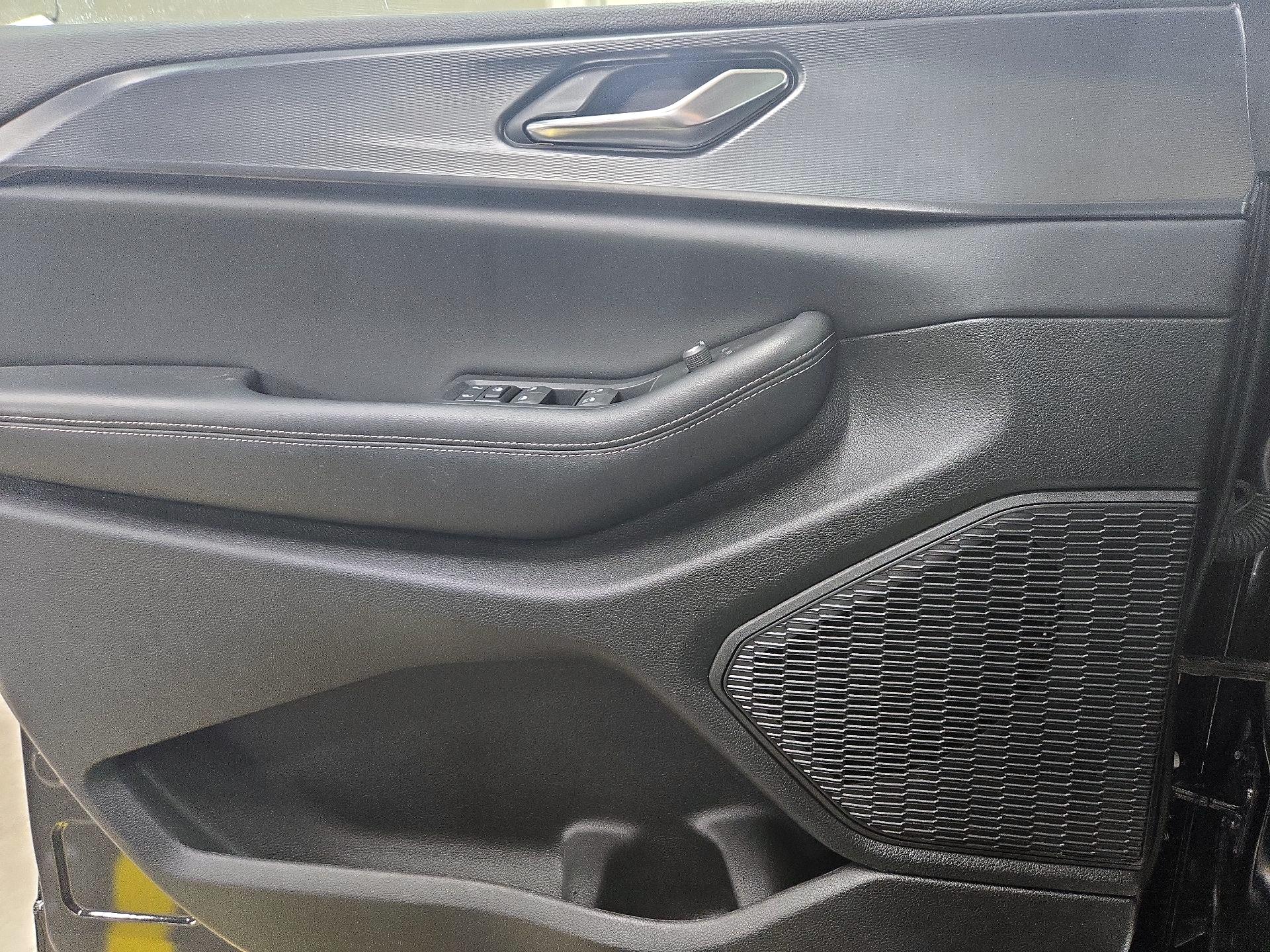 Thumbnail: 2024 Jeep Grand Cherokee - 12