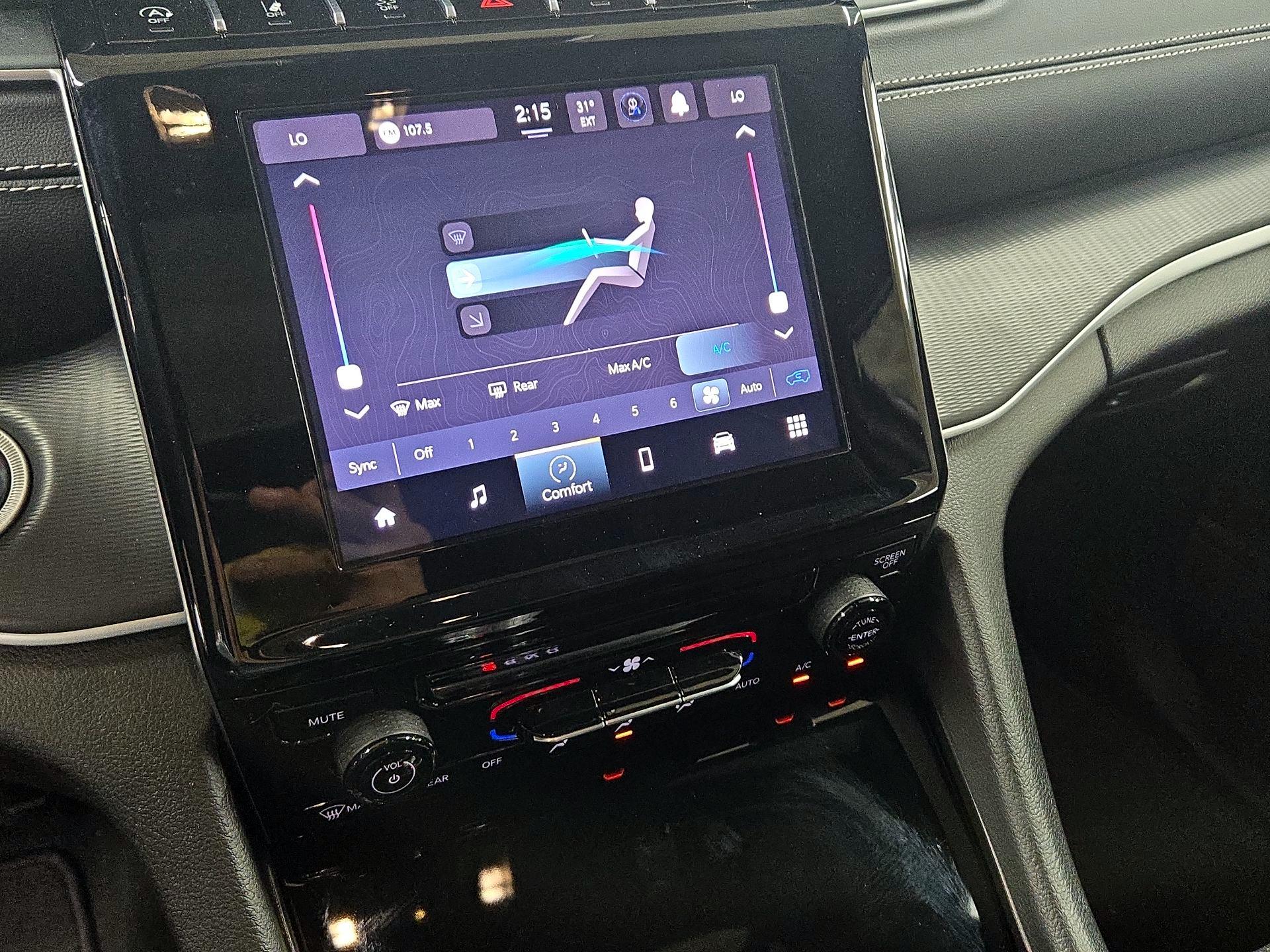 Thumbnail: 2024 Jeep Grand Cherokee - 16