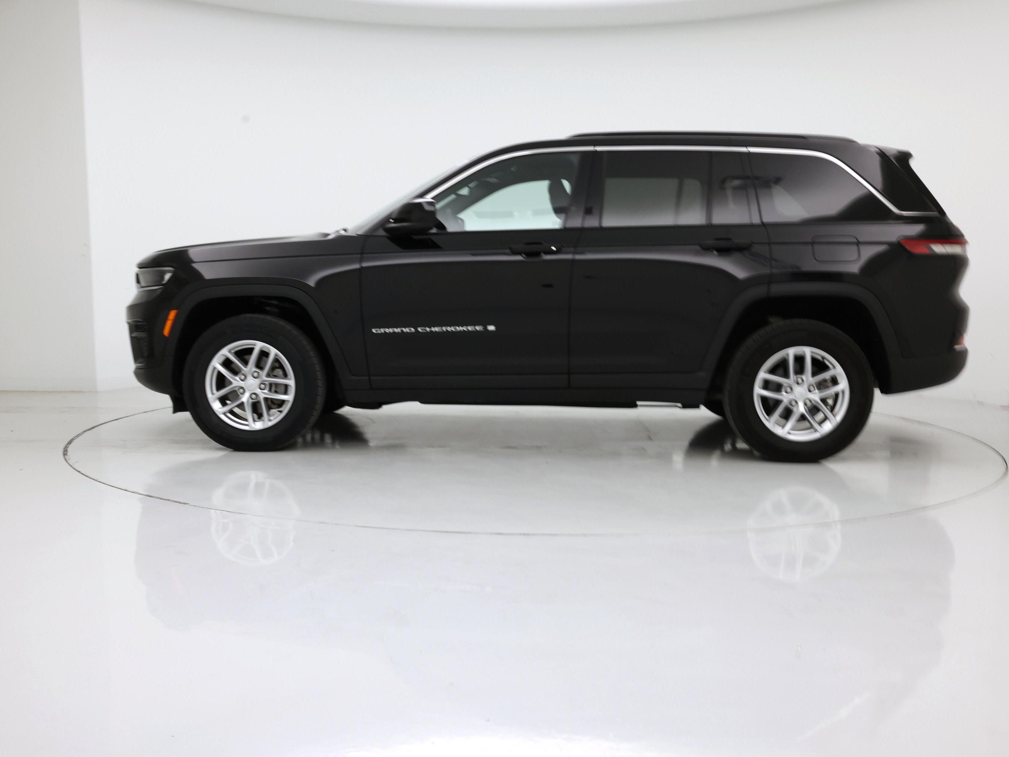 Thumbnail: 2024 Jeep Grand Cherokee - 3