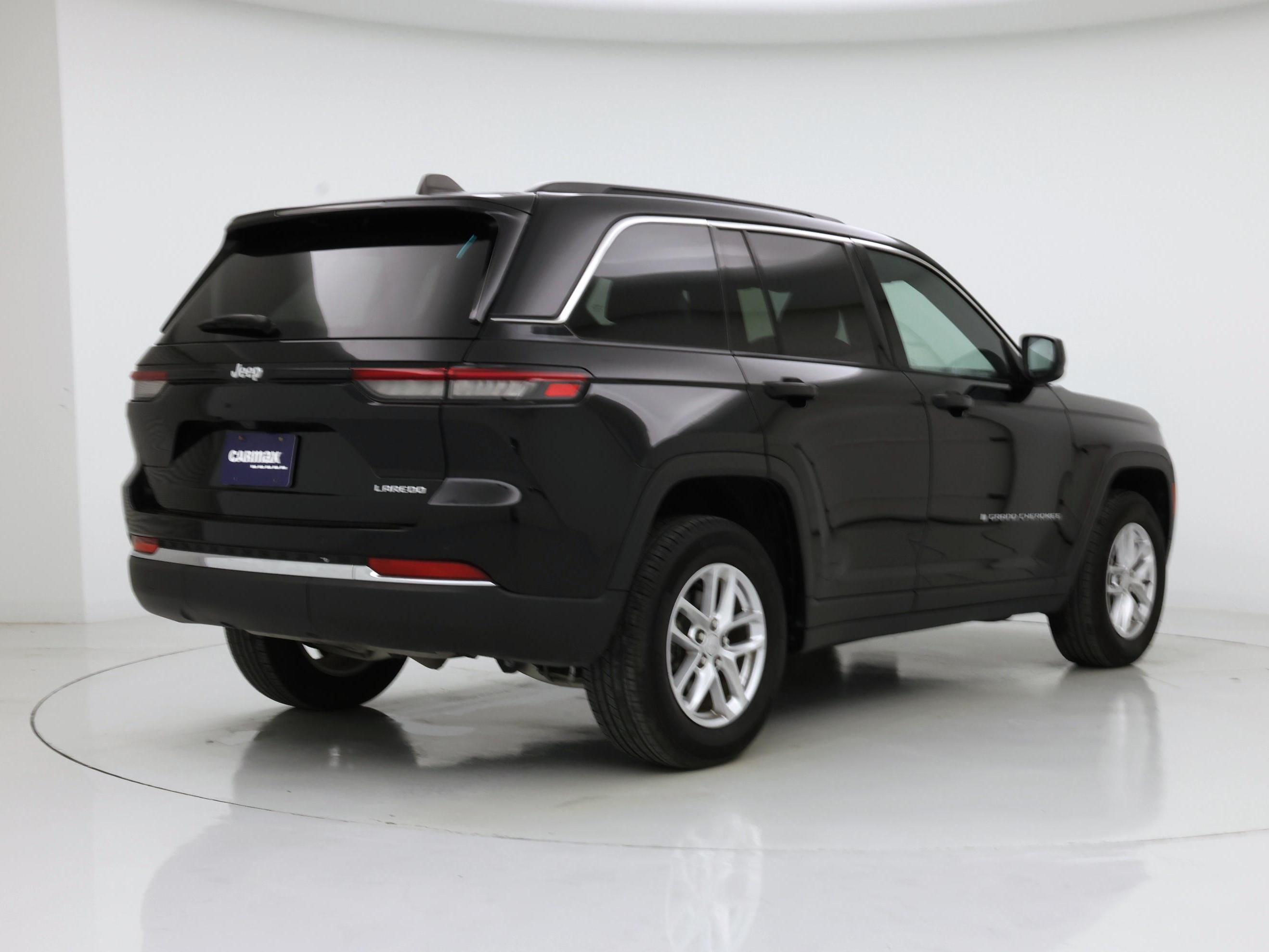 Thumbnail: 2024 Jeep Grand Cherokee - 8