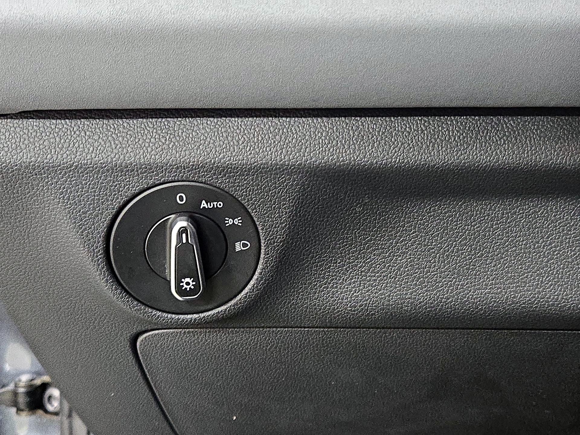 Thumbnail: 2025 Volkswagen Jetta - 13