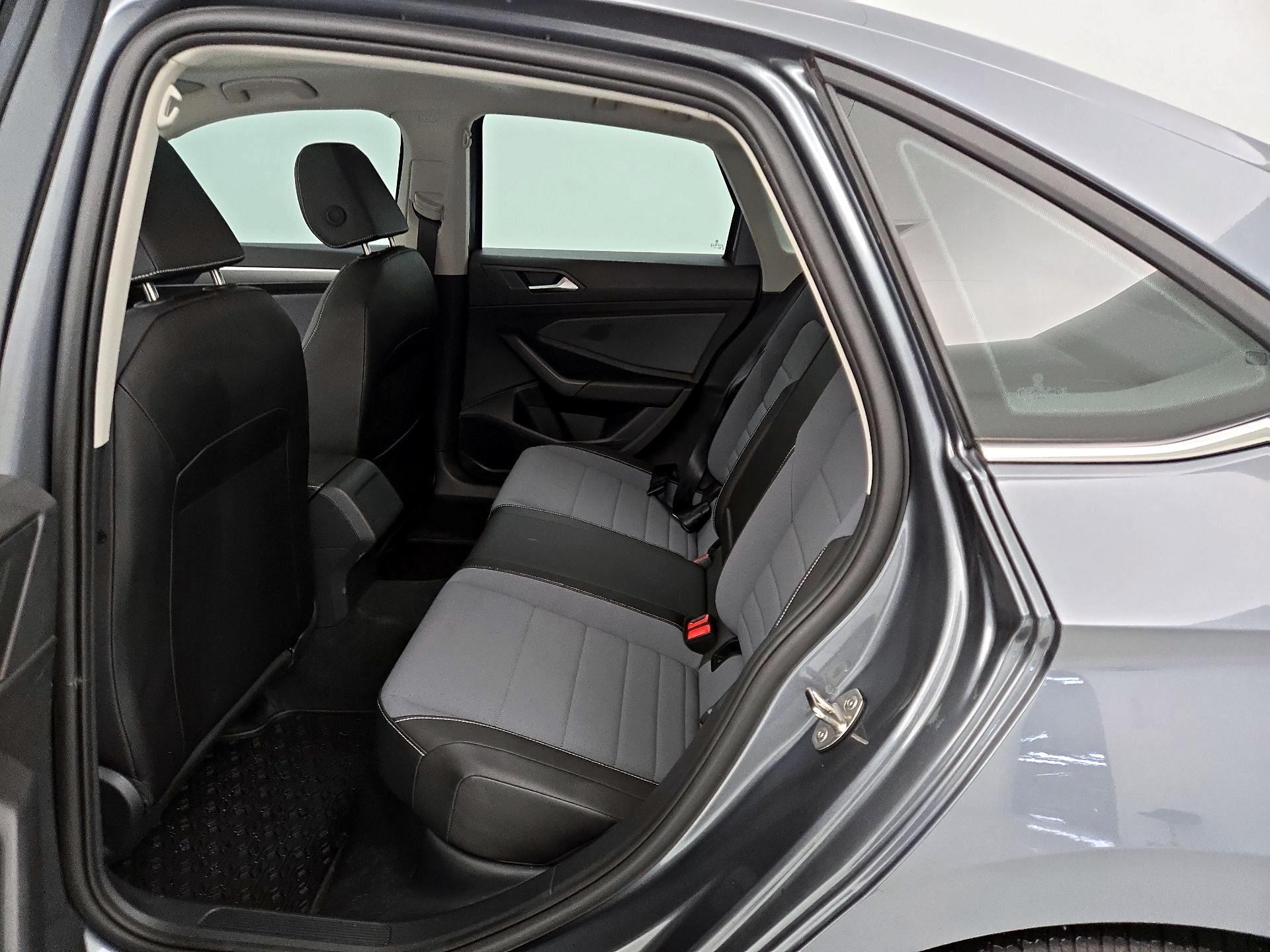 Thumbnail: 2025 Volkswagen Jetta - 20