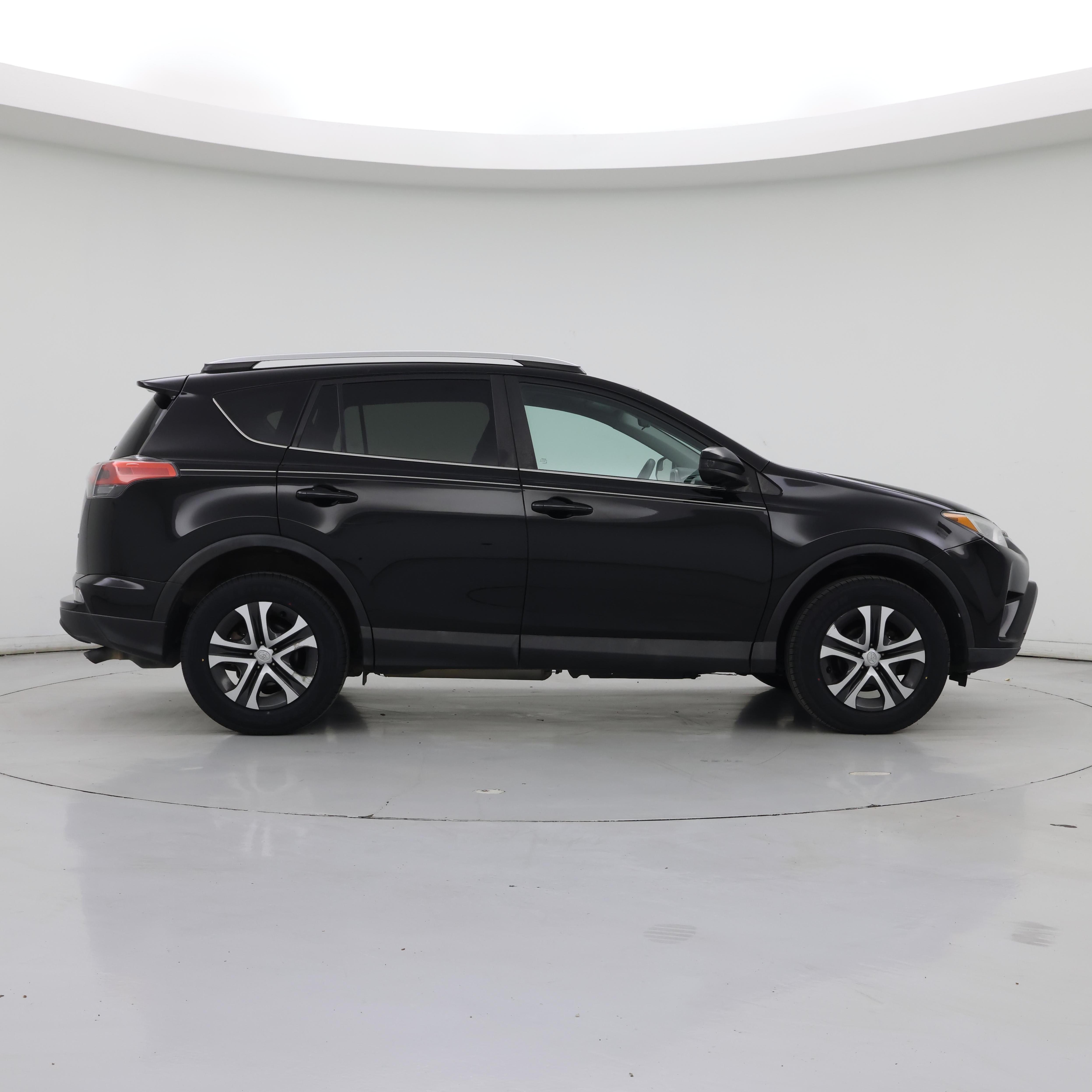Thumbnail: 2016 Toyota RAV4 - 7
