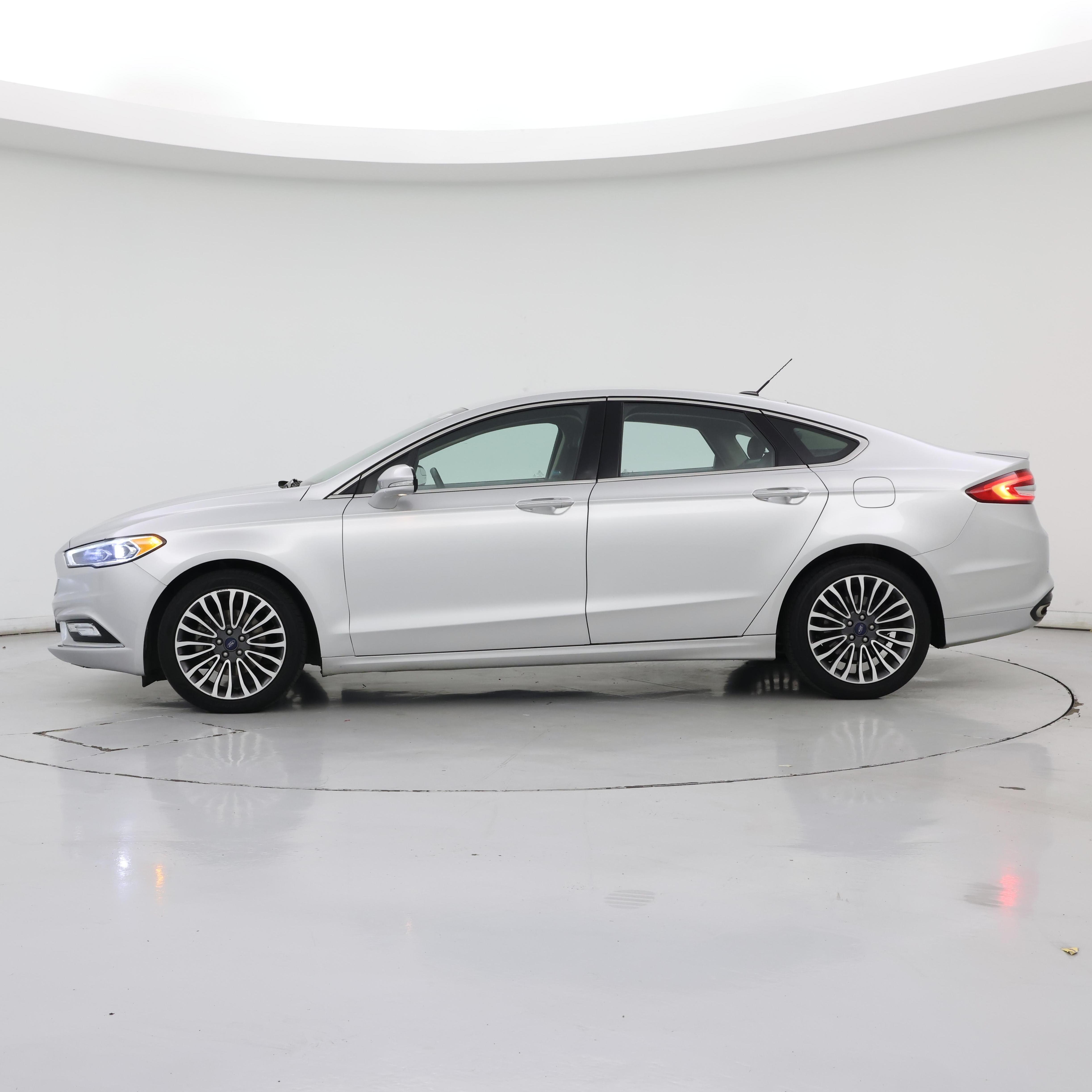 Thumbnail: 2017 Ford Fusion - 3