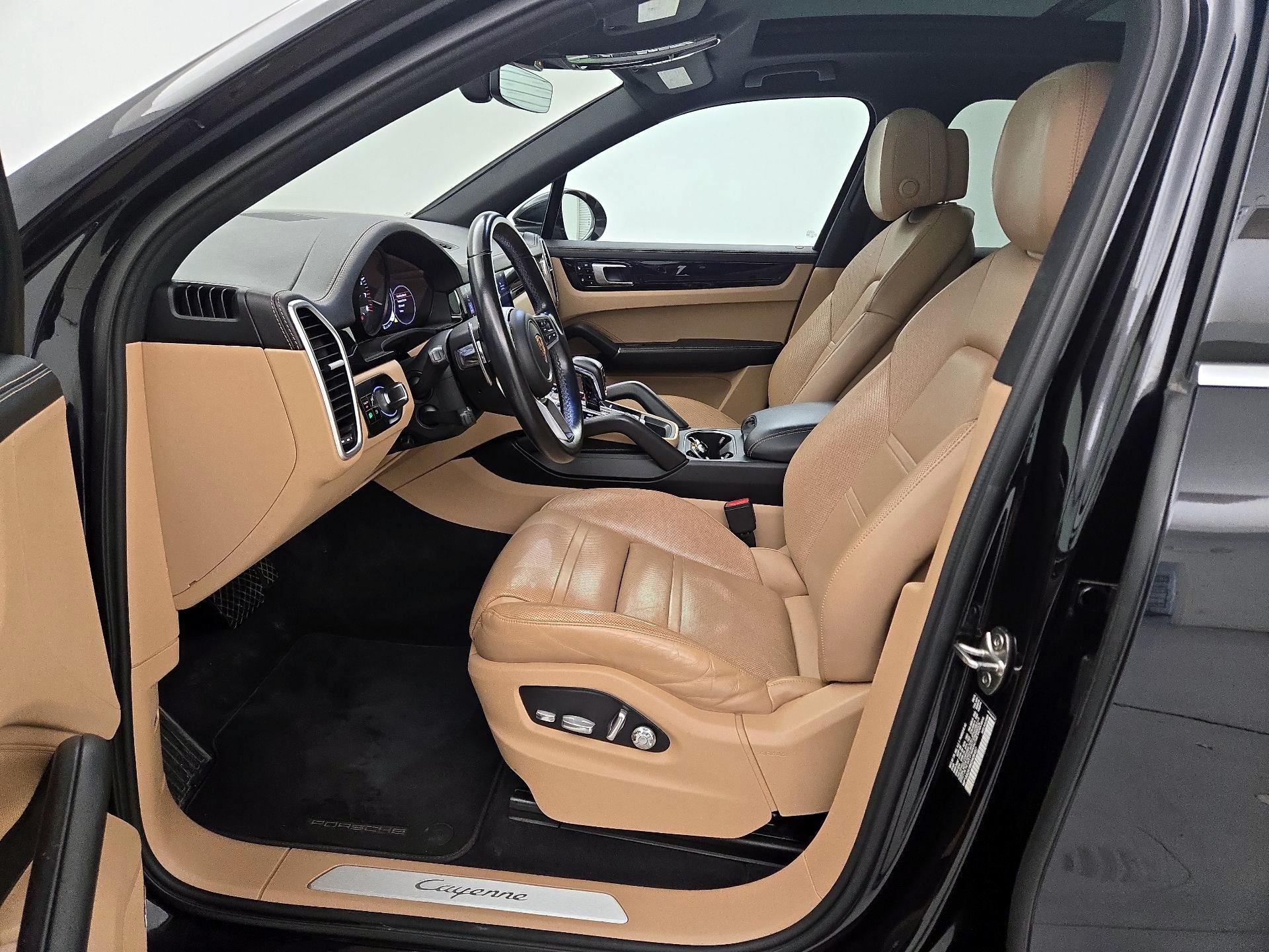 Thumbnail: 2019 Porsche Cayenne - 11