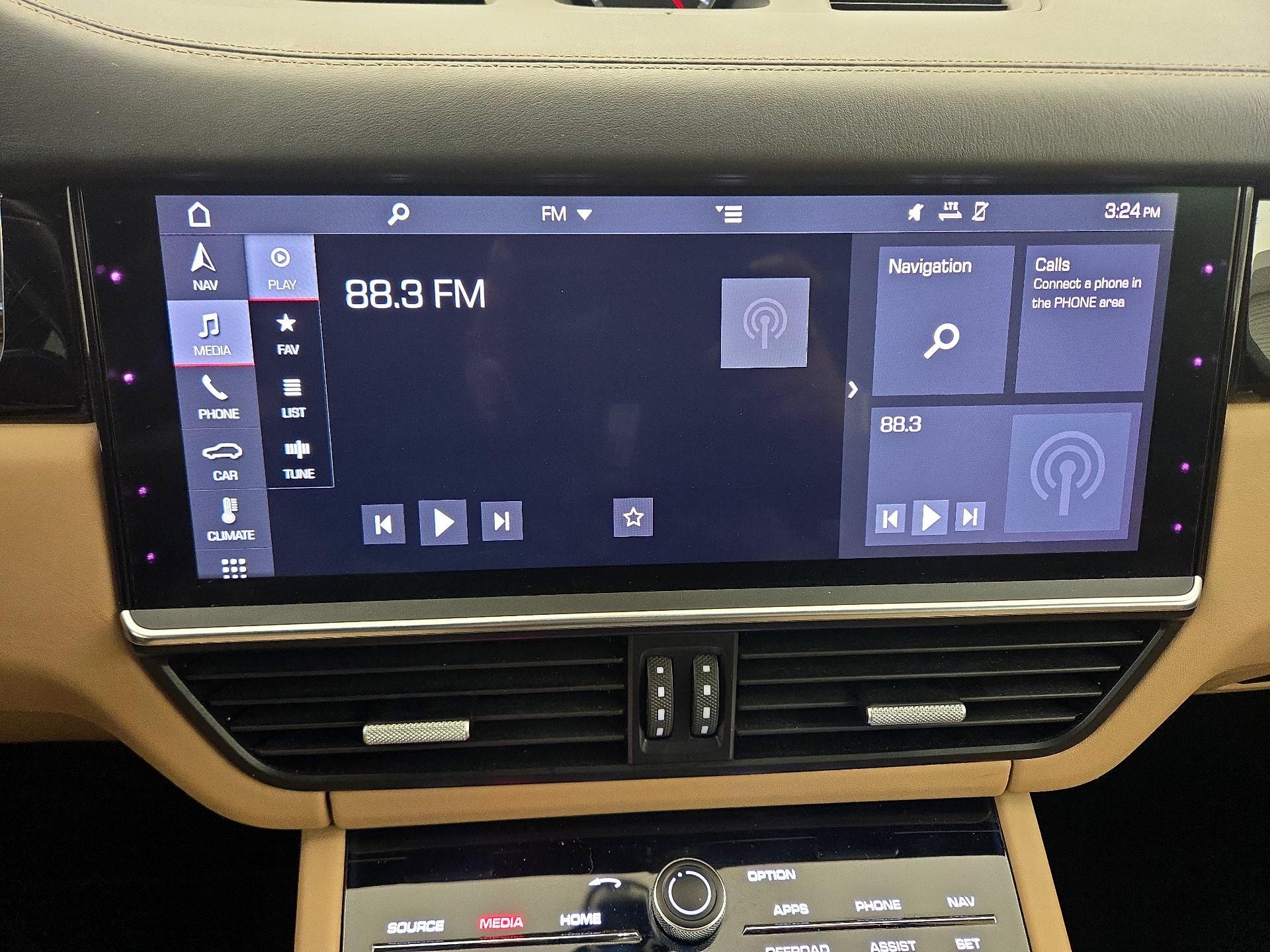 Thumbnail: 2019 Porsche Cayenne - 16