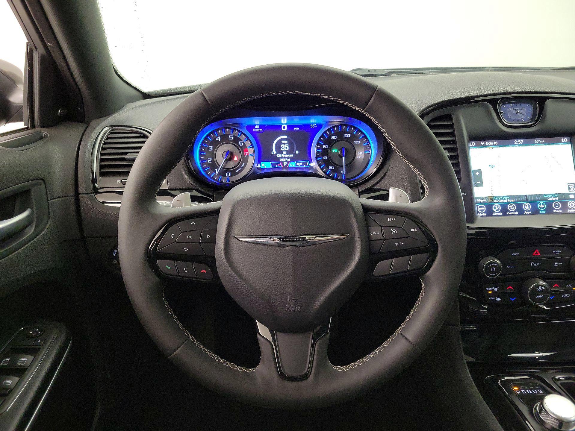 Thumbnail: 2023 Chrysler 300 - 10