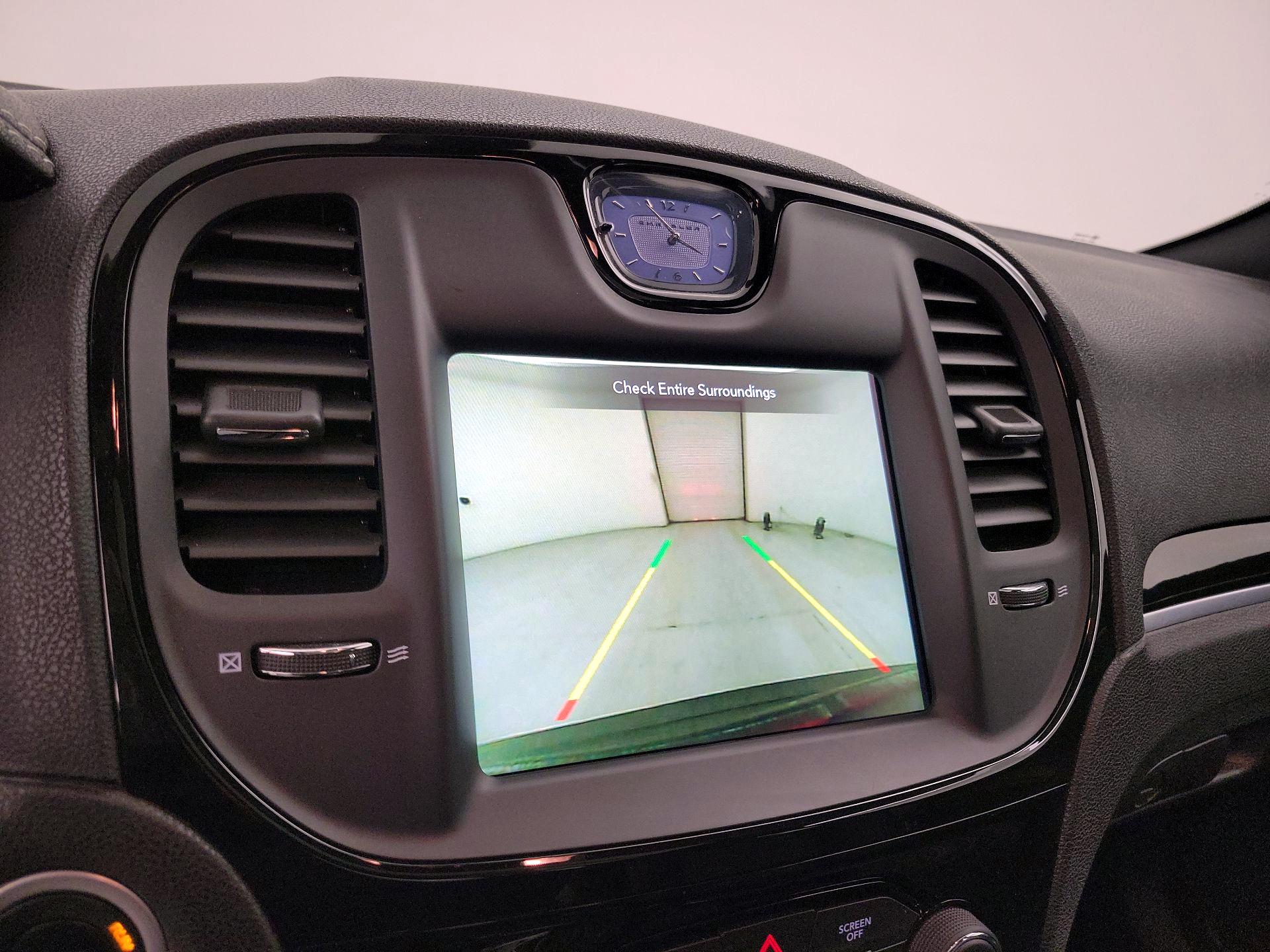 Thumbnail: 2023 Chrysler 300 - 15