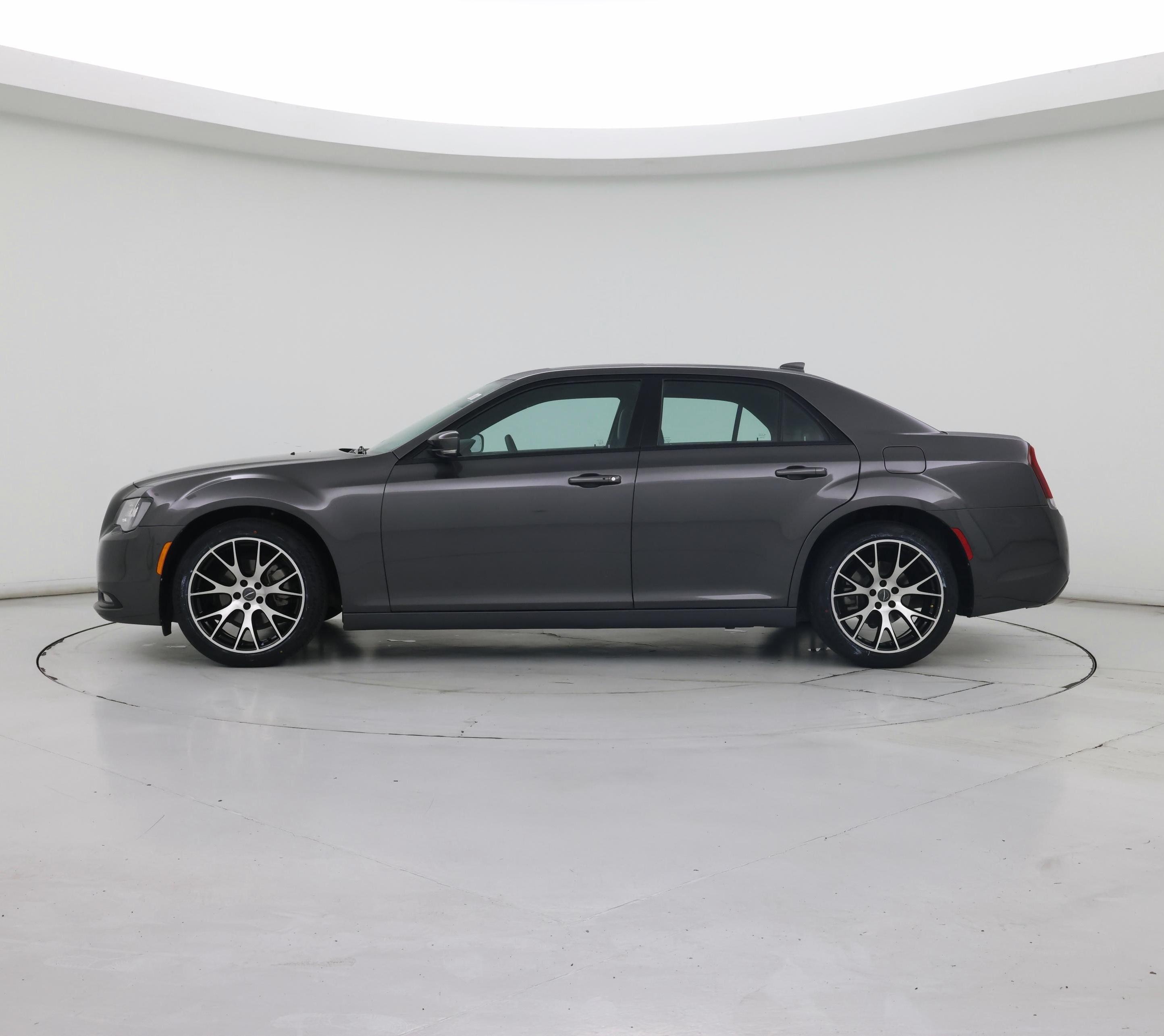 Thumbnail: 2023 Chrysler 300 - 3