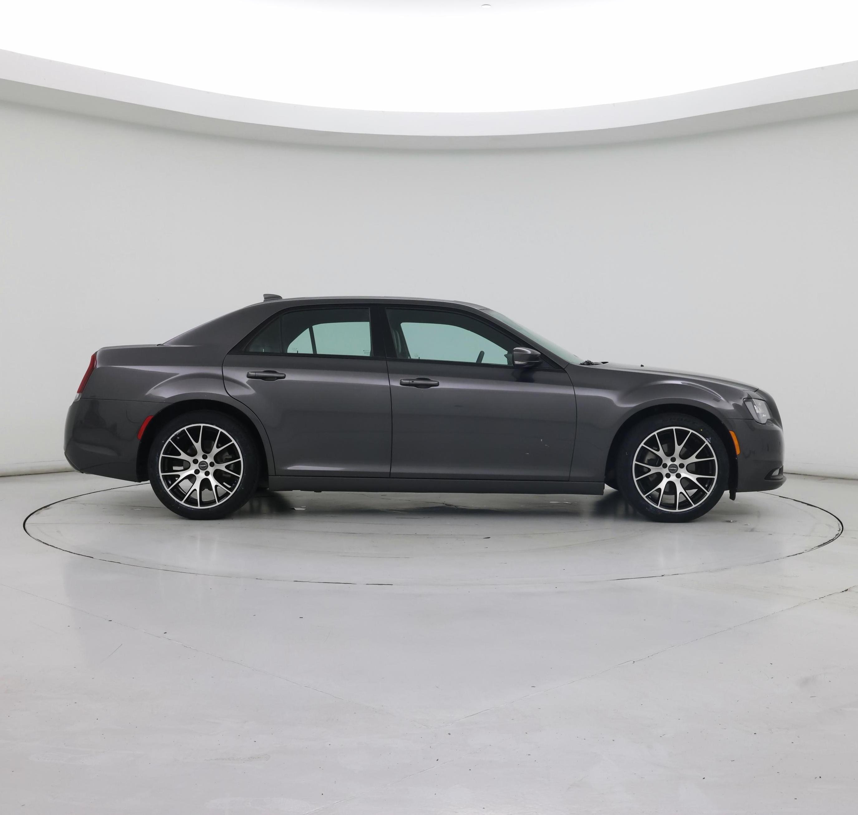 Thumbnail: 2023 Chrysler 300 - 7