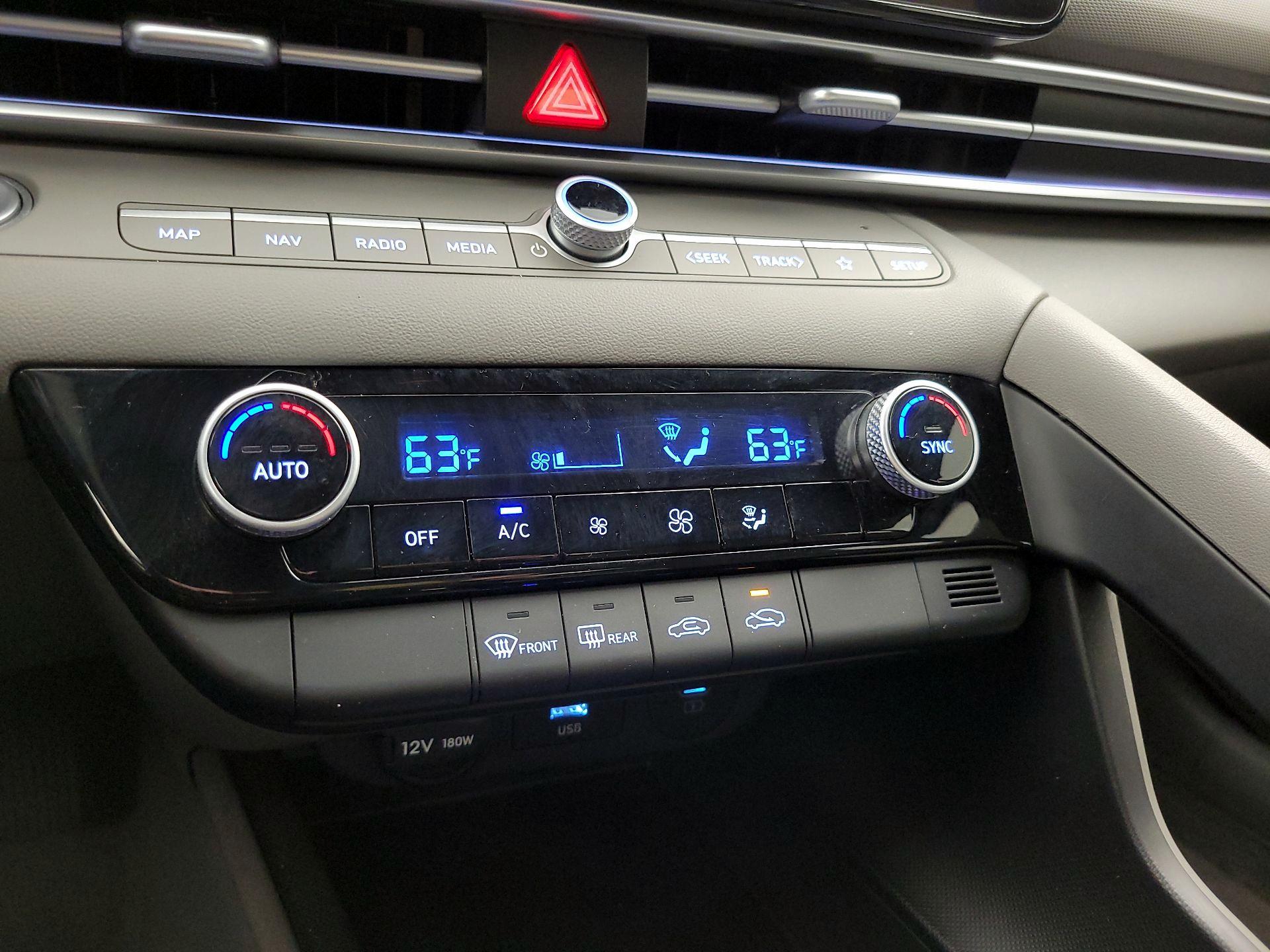 Thumbnail: 2024 Hyundai Elantra - 17