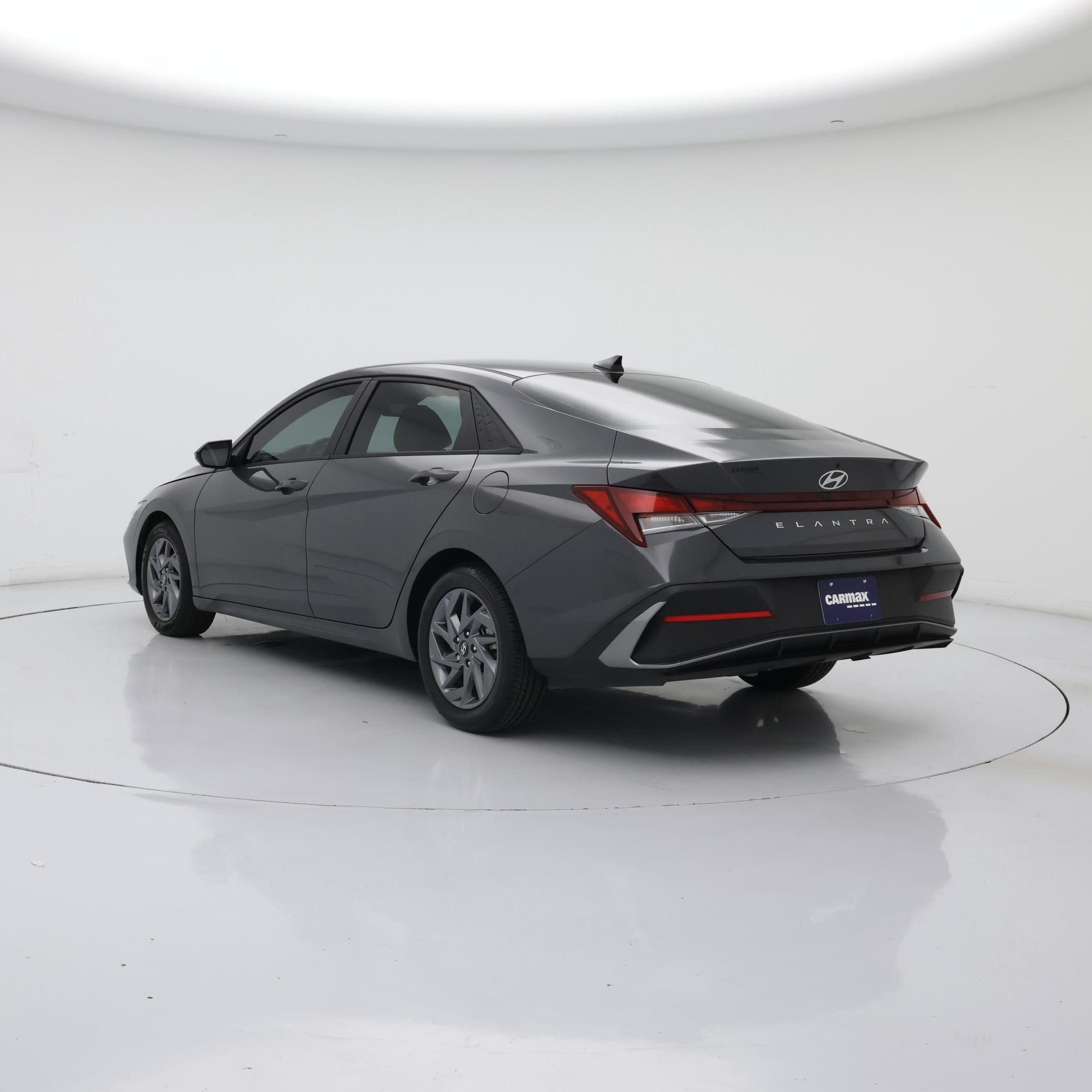 Thumbnail: 2024 Hyundai Elantra - 2