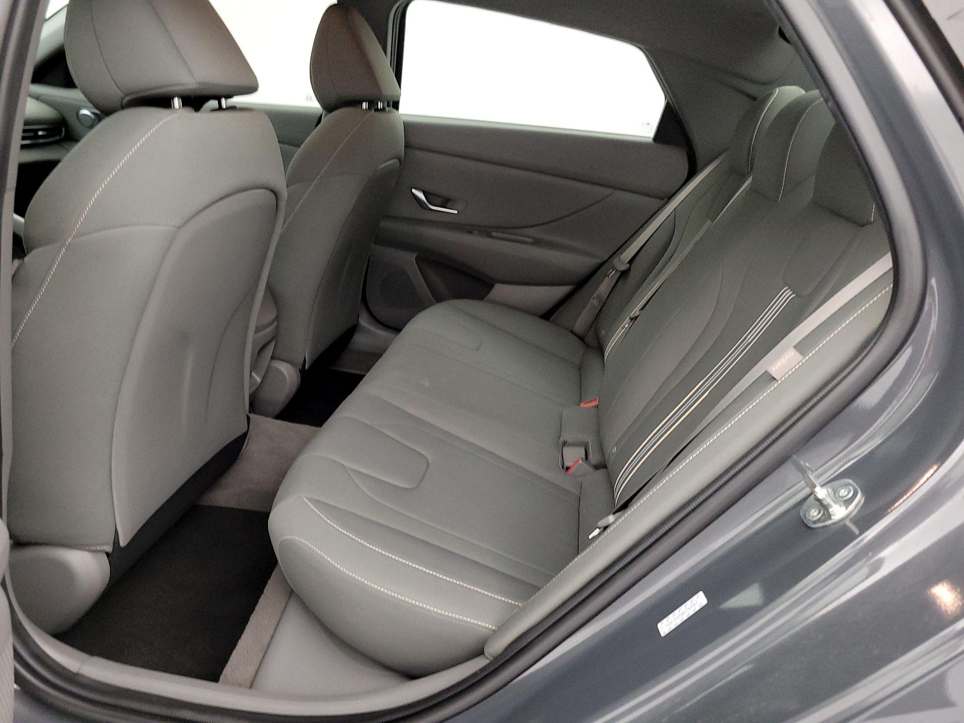 Thumbnail: 2024 Hyundai Elantra - 20