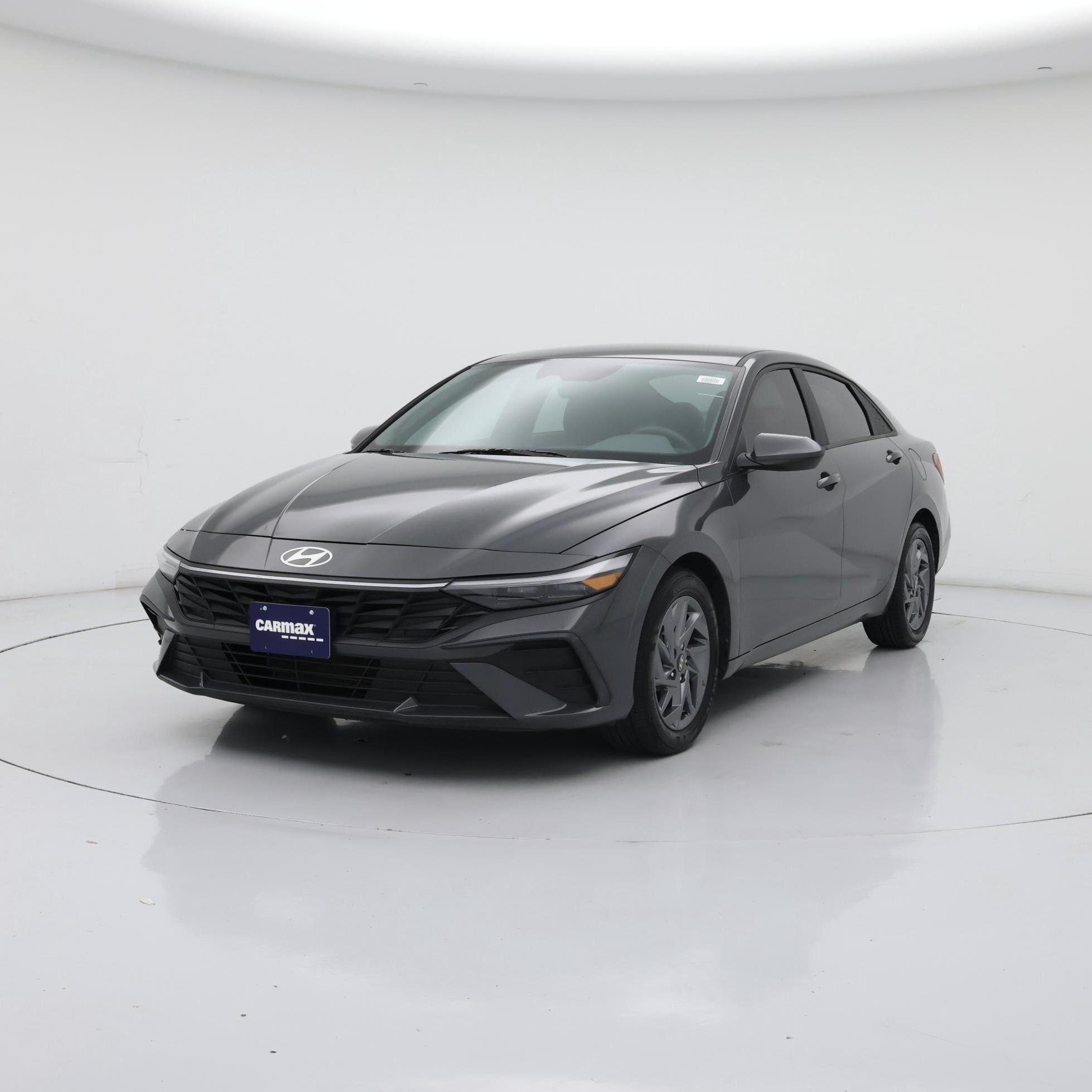 Thumbnail: 2024 Hyundai Elantra - 4