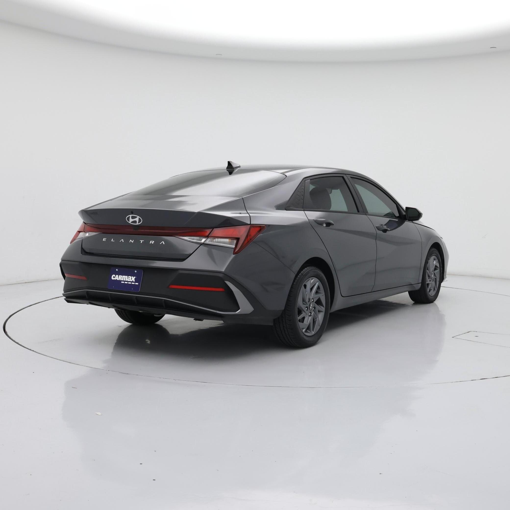 Thumbnail: 2024 Hyundai Elantra - 8