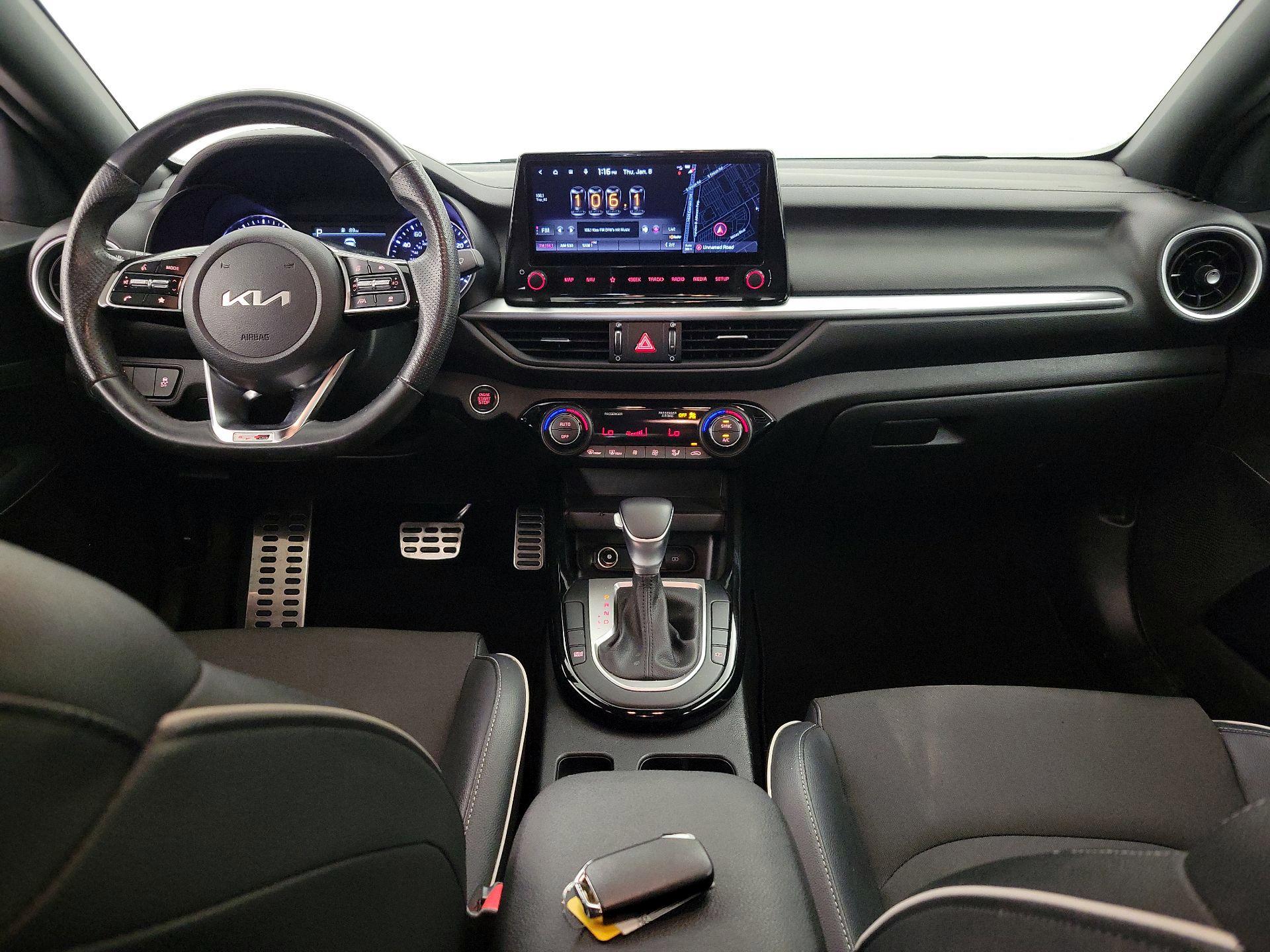 Thumbnail: 2022 Kia Forte - 9