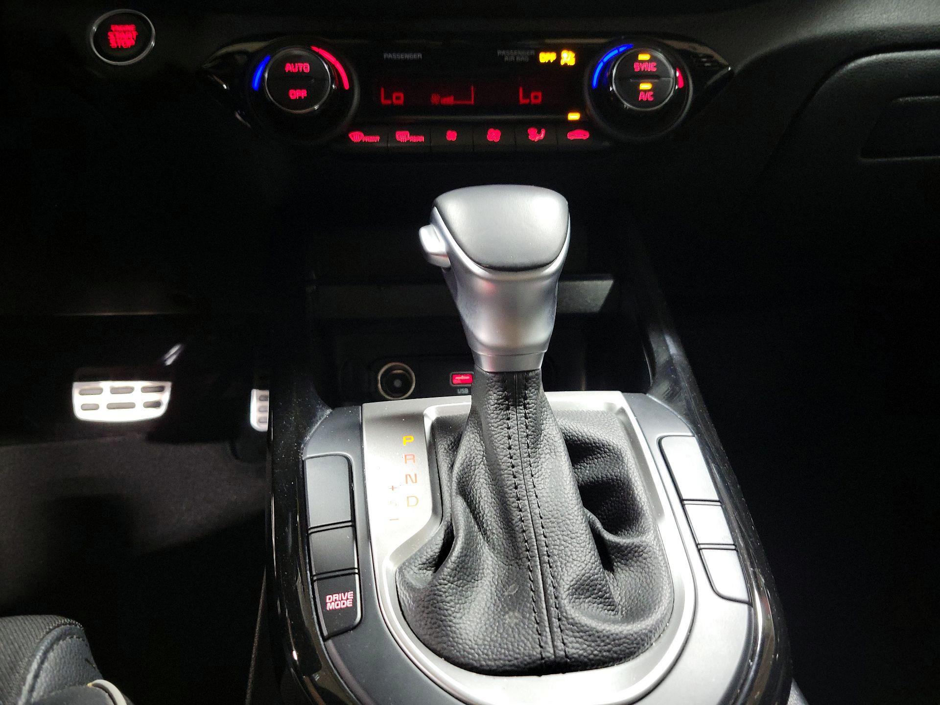 Thumbnail: 2022 Kia Forte - 17