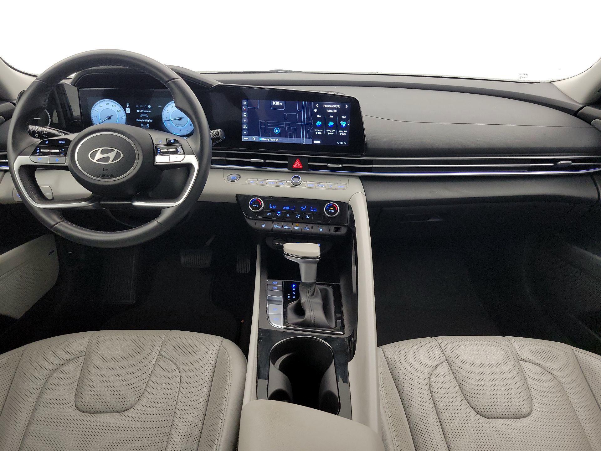 Thumbnail: 2025 Hyundai Elantra - 9