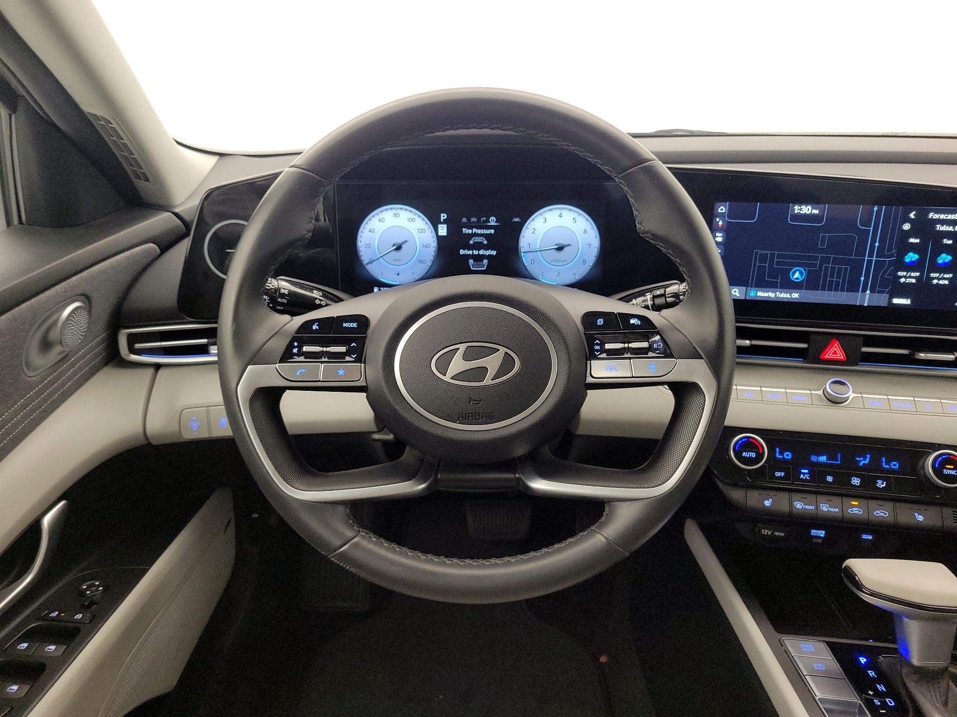 Thumbnail: 2025 Hyundai Elantra - 10