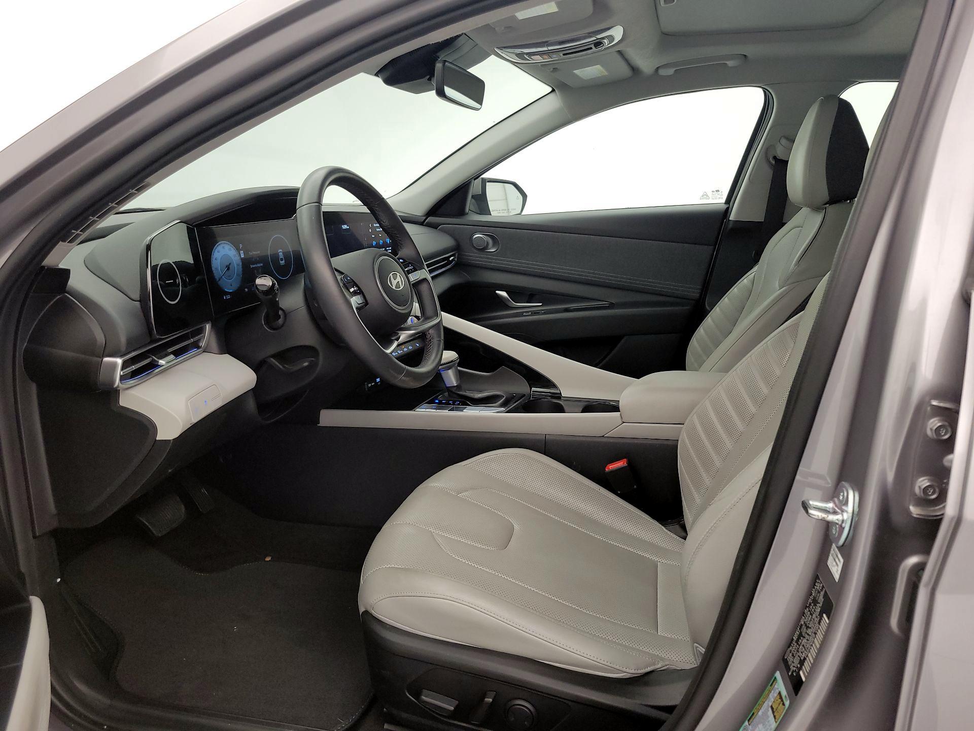 Thumbnail: 2025 Hyundai Elantra - 11