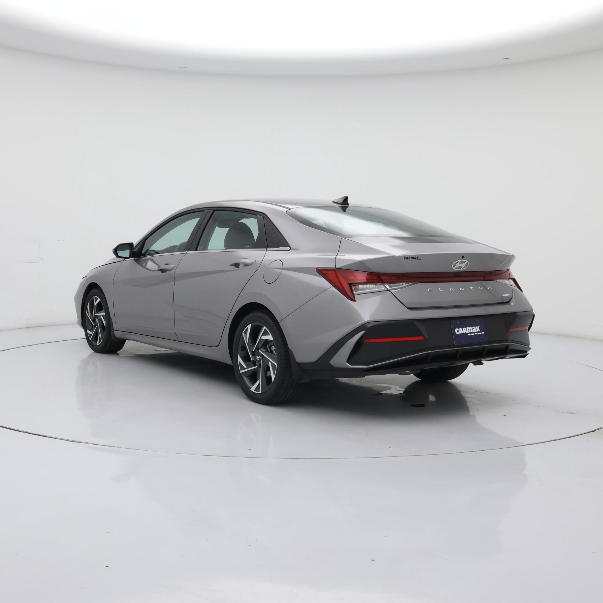 Thumbnail: 2025 Hyundai Elantra - 2