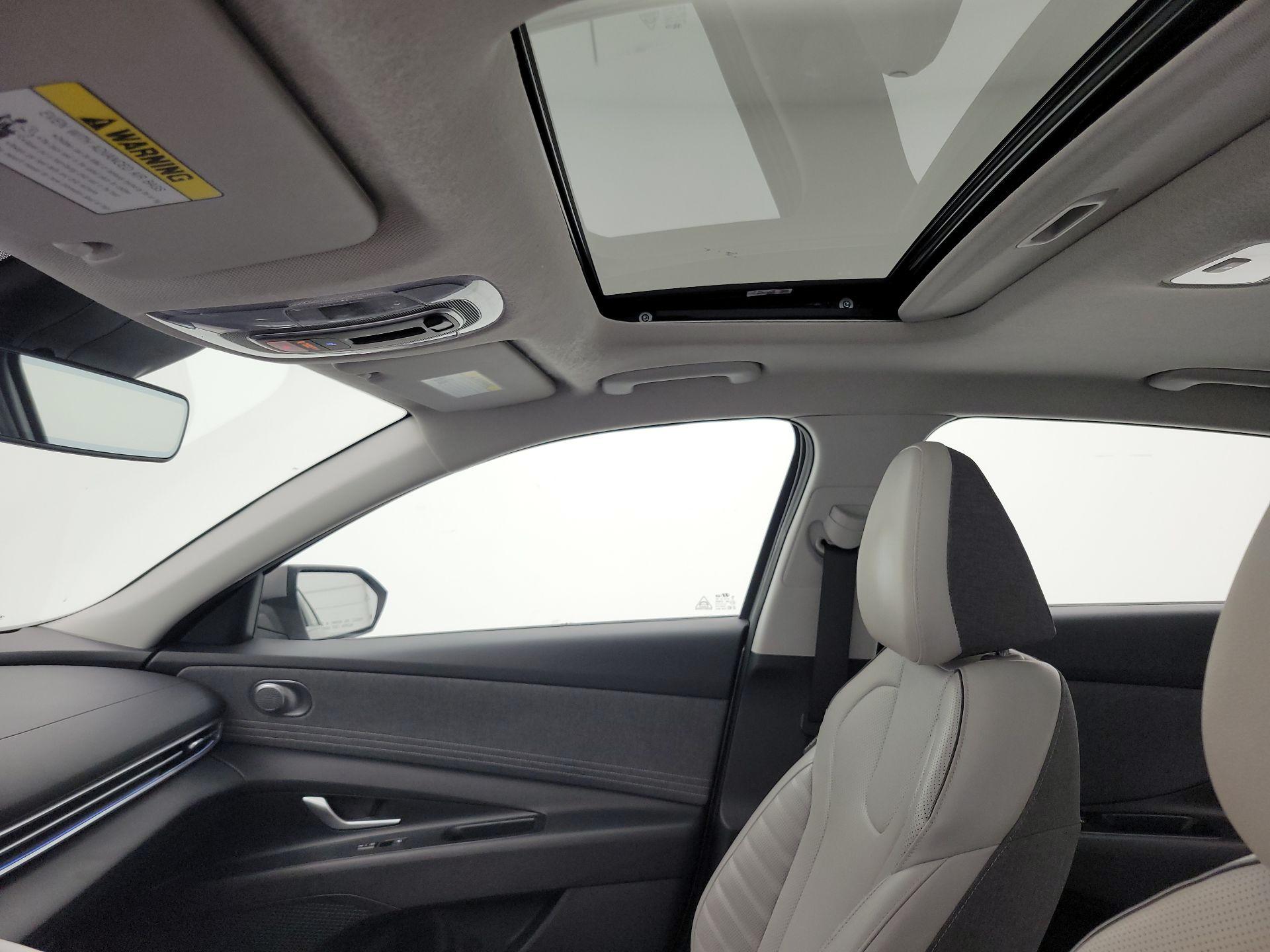 Thumbnail: 2025 Hyundai Elantra - 20