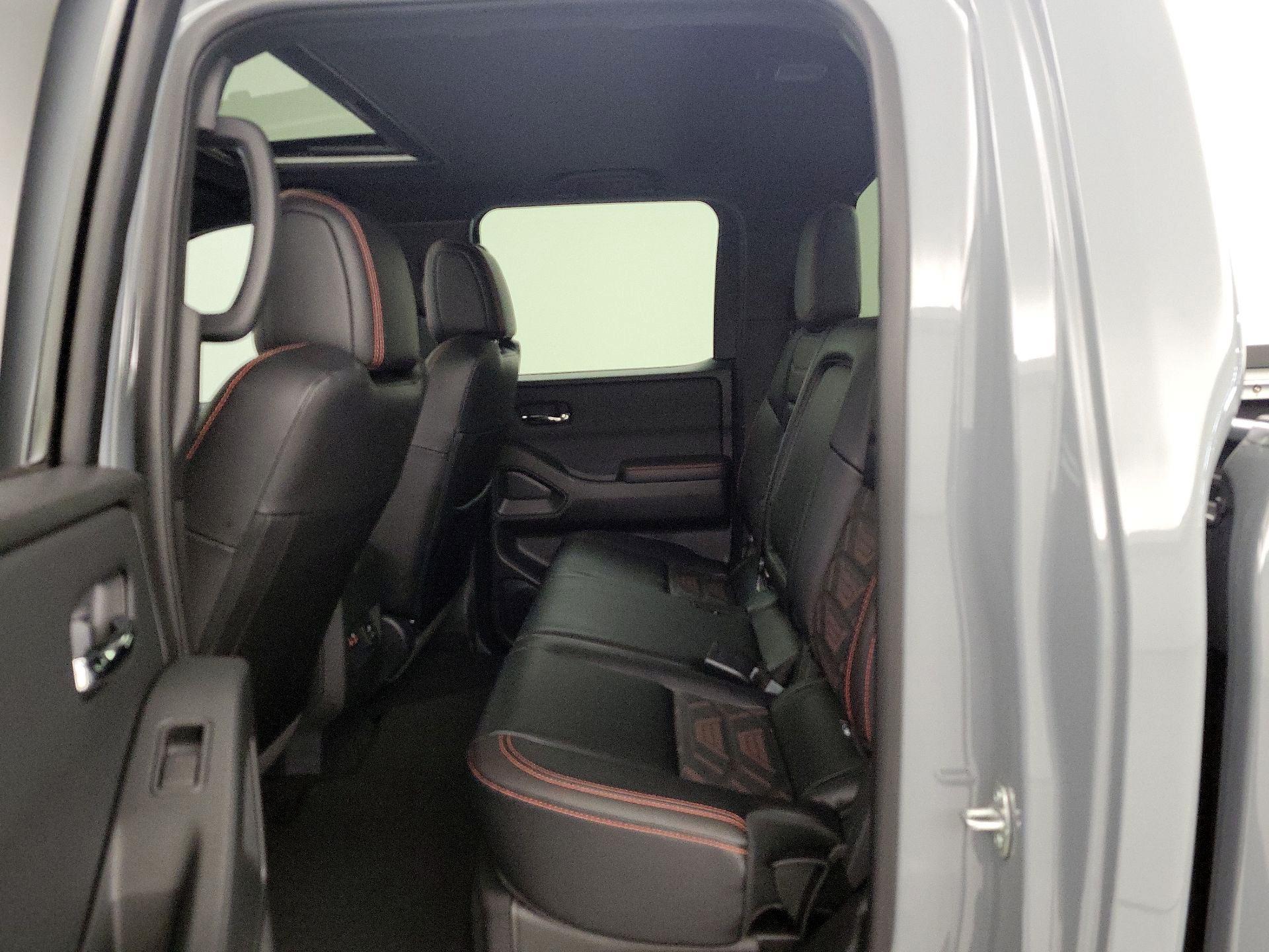 Thumbnail: 2025 Nissan Frontier - 19