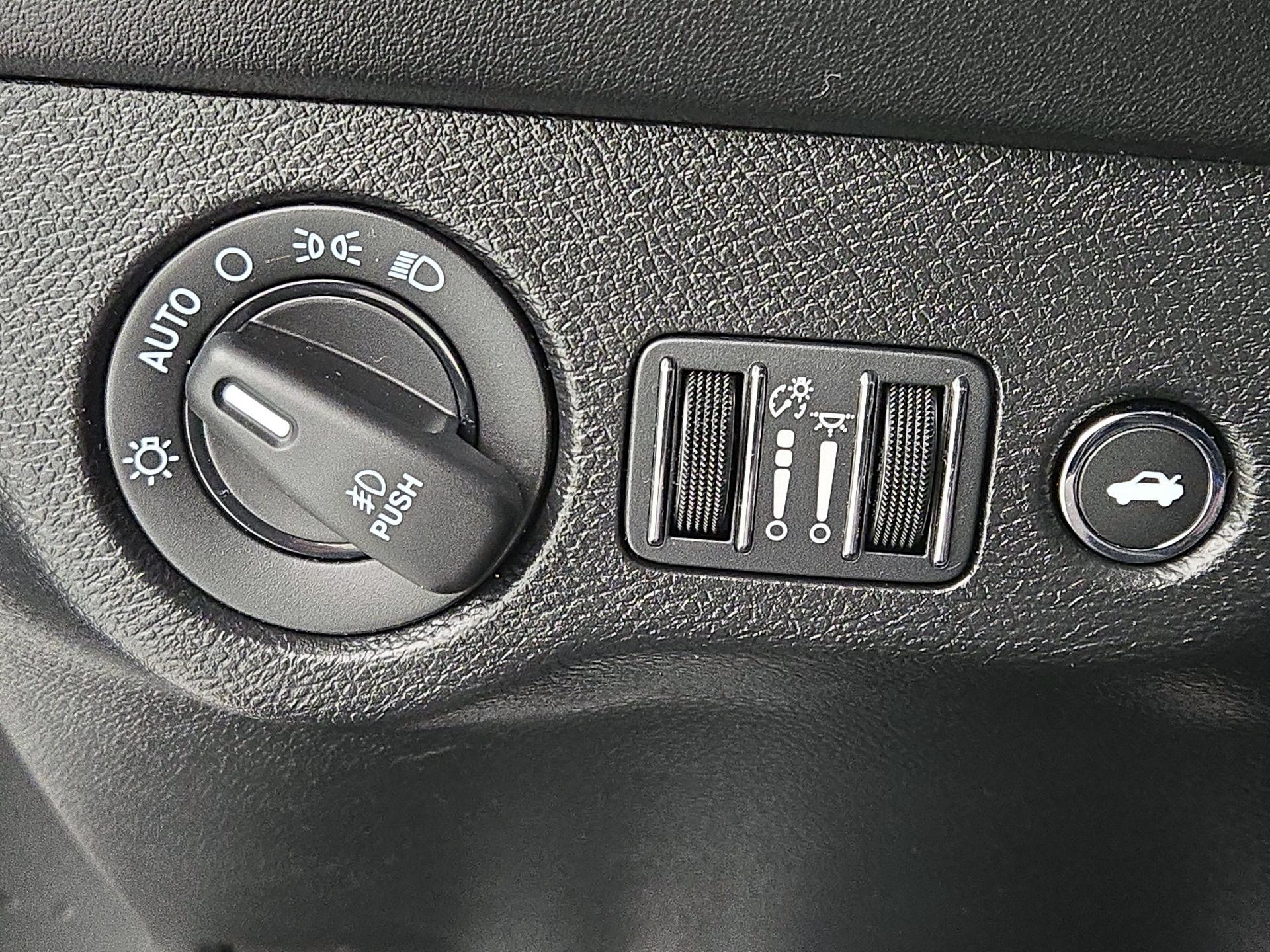 Thumbnail: 2022 Dodge Challenger - 13