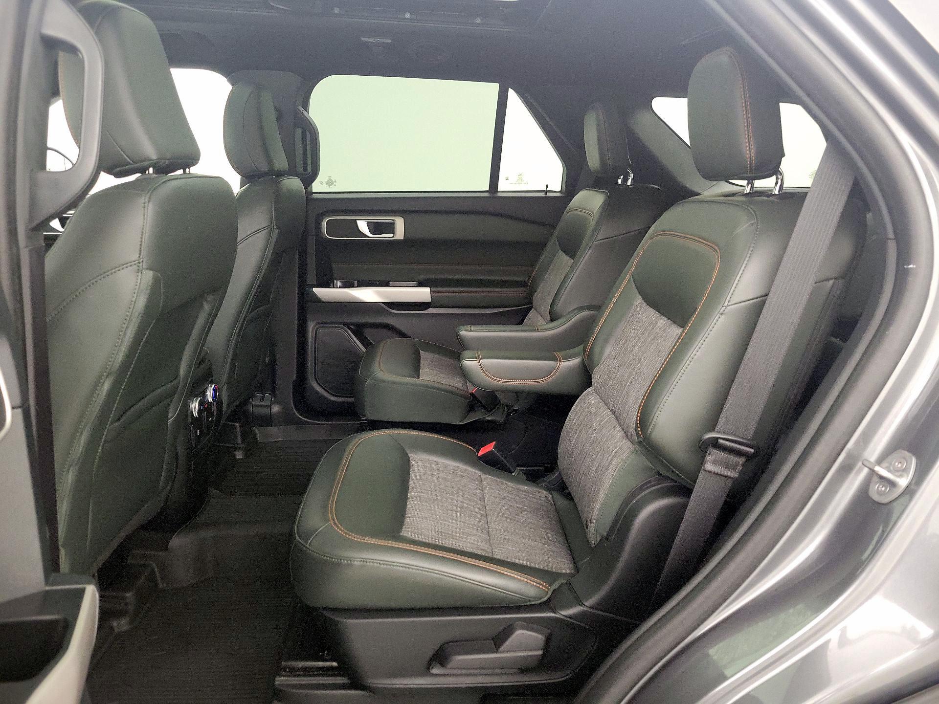 Thumbnail: 2022 Ford Explorer - 20