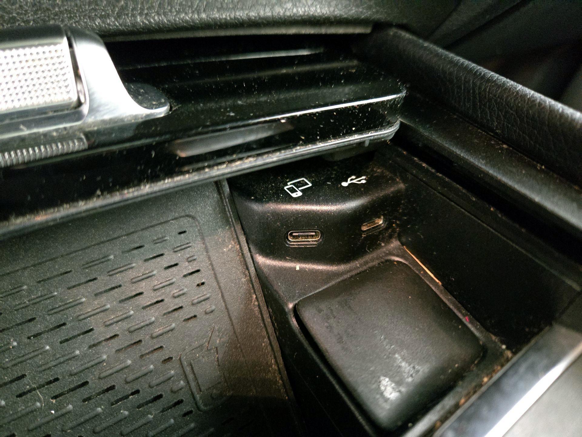 Thumbnail: 2020 Mercedes-Benz GLE - 19