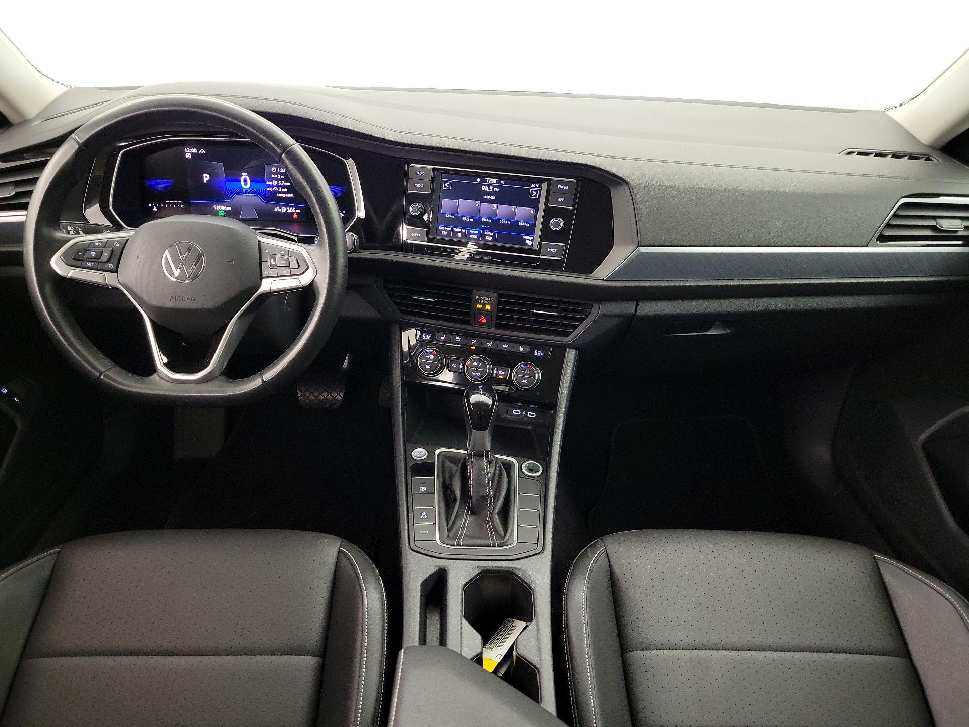 Thumbnail: 2024 Volkswagen Jetta - 9