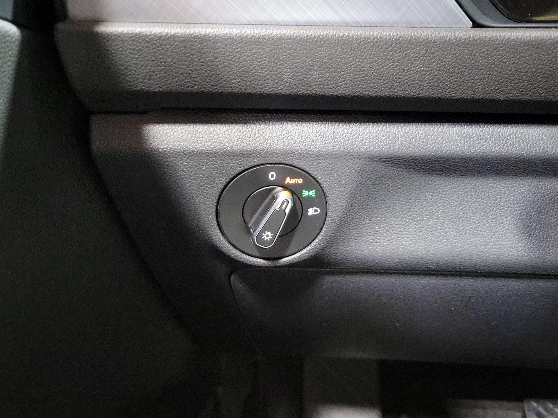 Thumbnail: 2024 Volkswagen Jetta - 13