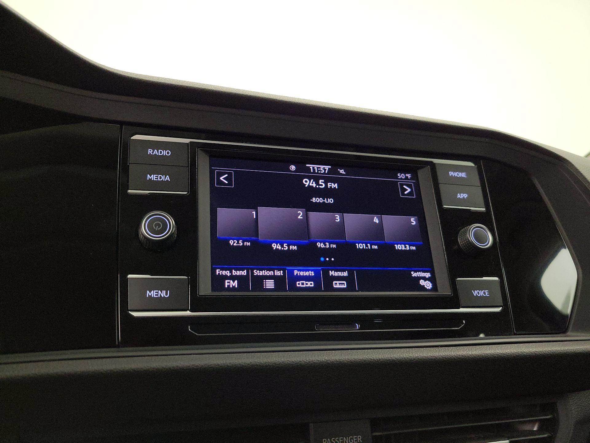 Thumbnail: 2024 Volkswagen Jetta - 15