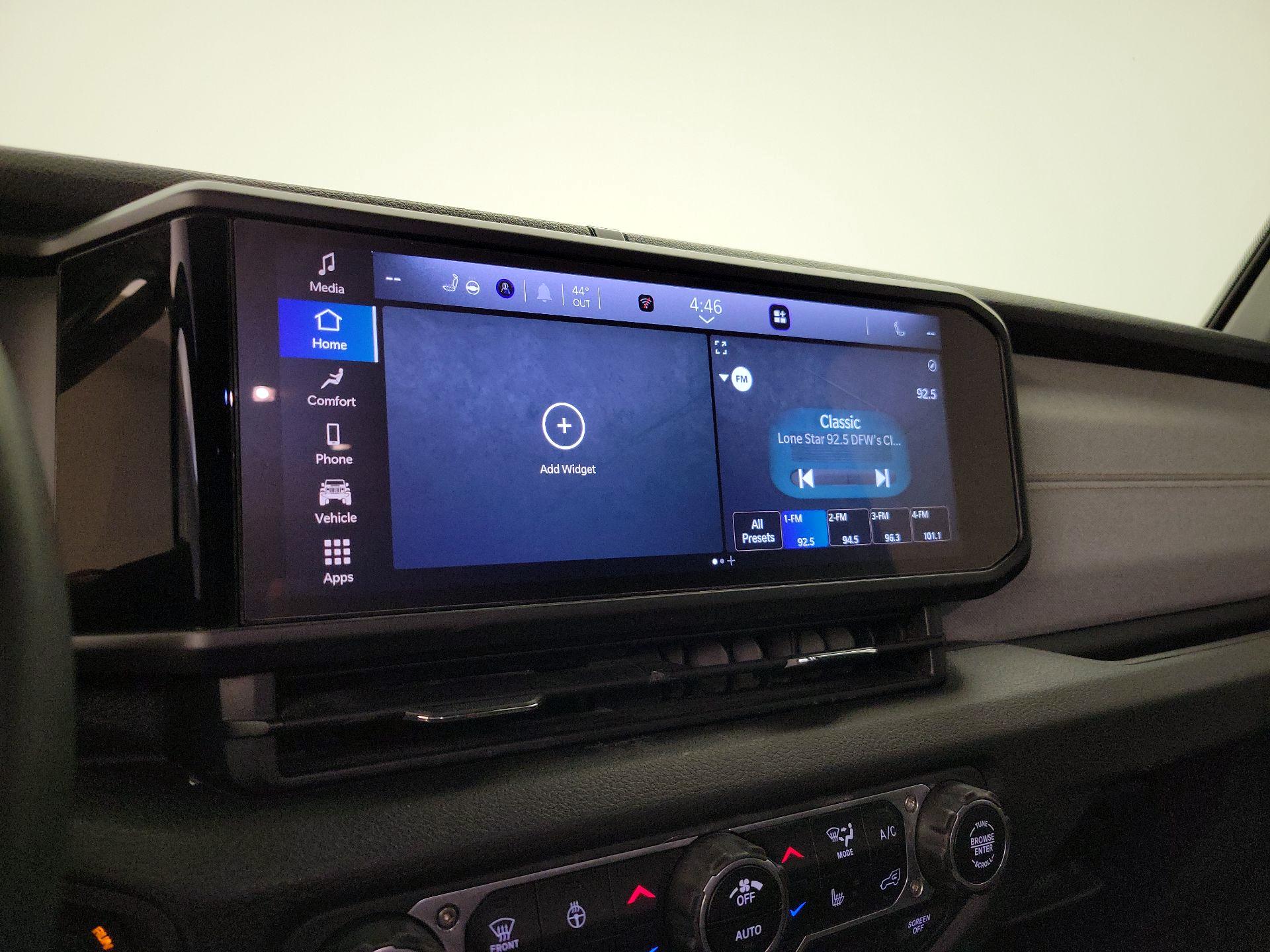 Thumbnail: 2024 Jeep Gladiator - 15