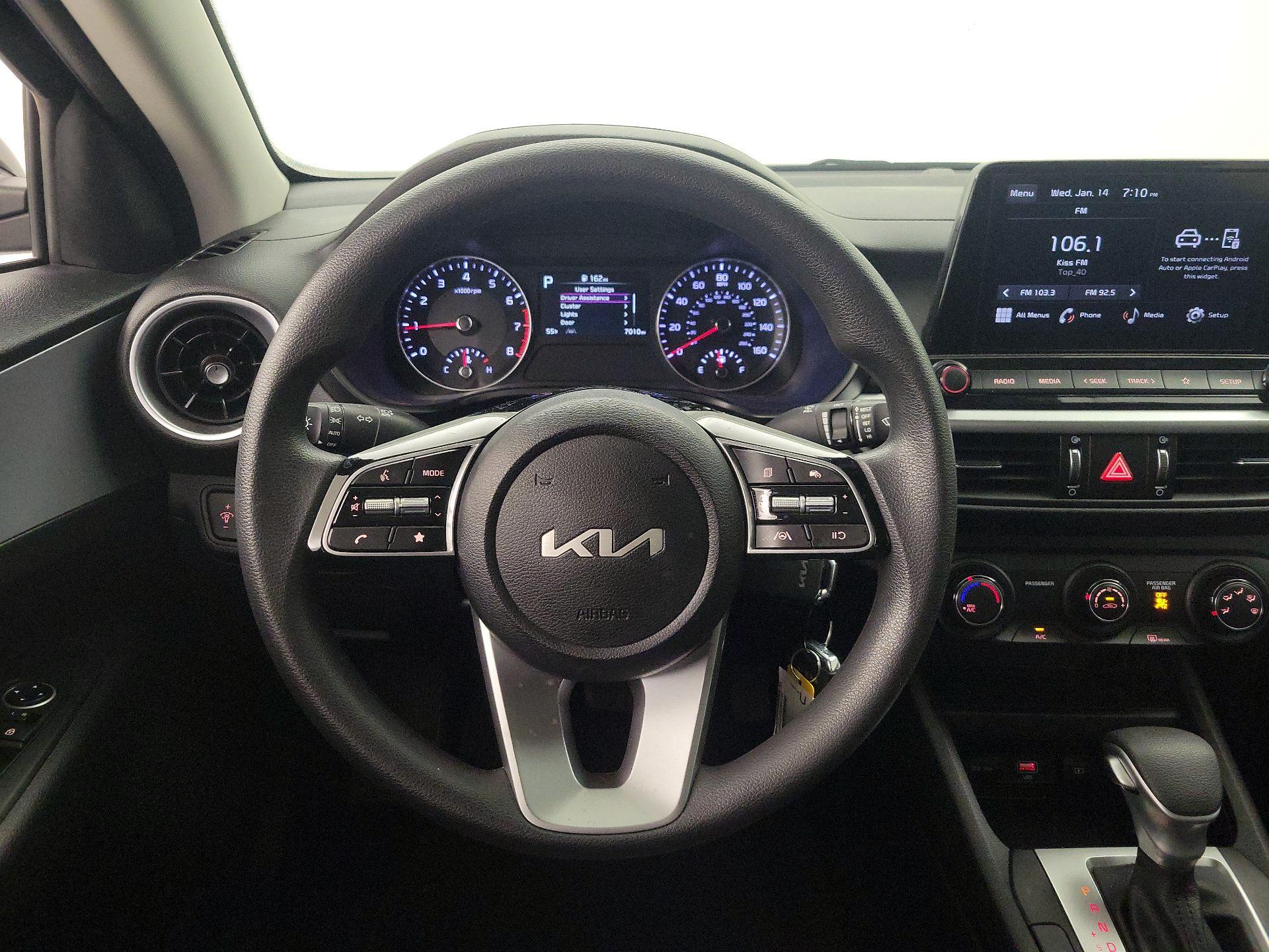 Thumbnail: 2024 Kia Forte - 10