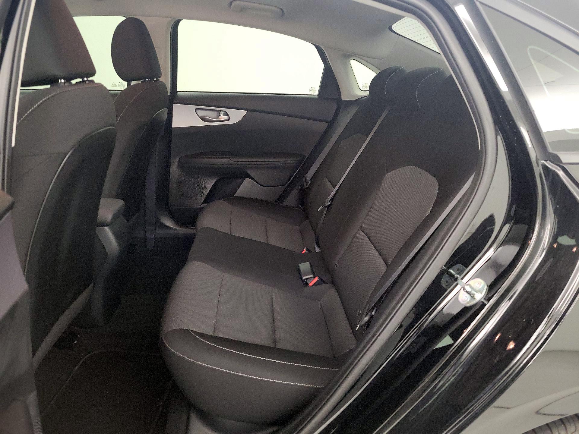 Thumbnail: 2024 Kia Forte - 18