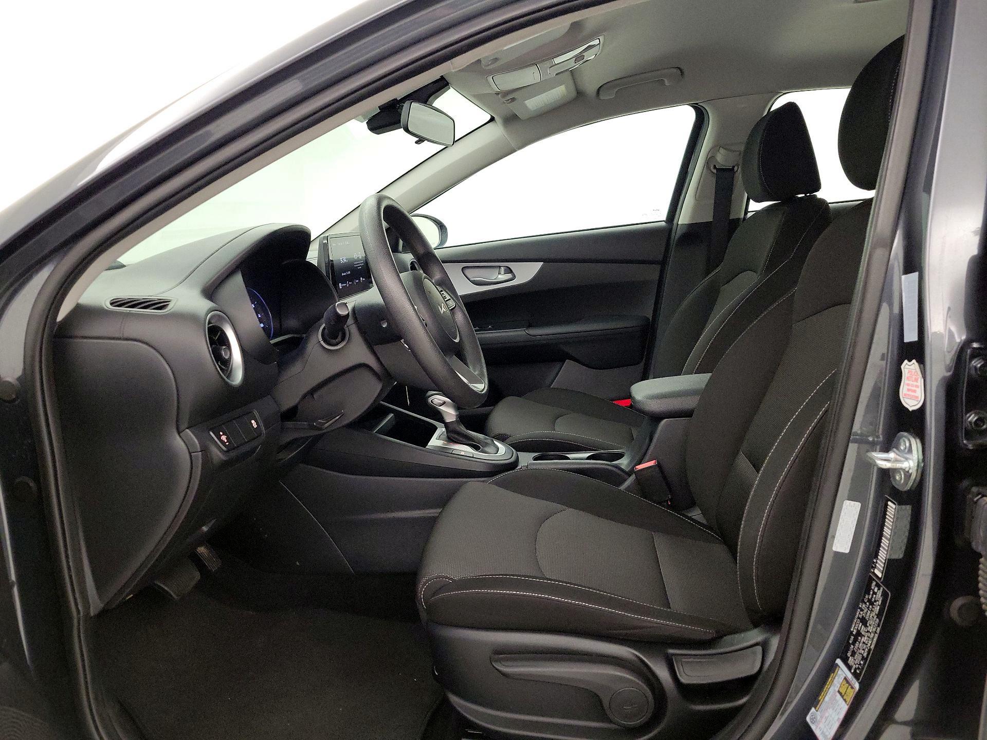 Thumbnail: 2024 Kia Forte - 11