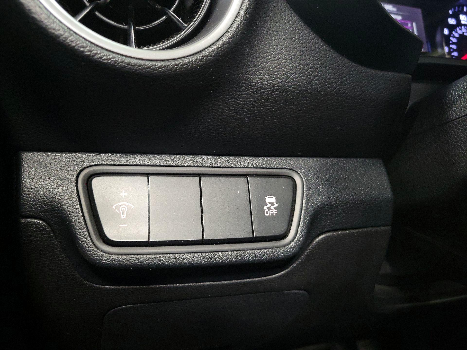 Thumbnail: 2024 Kia Forte - 13