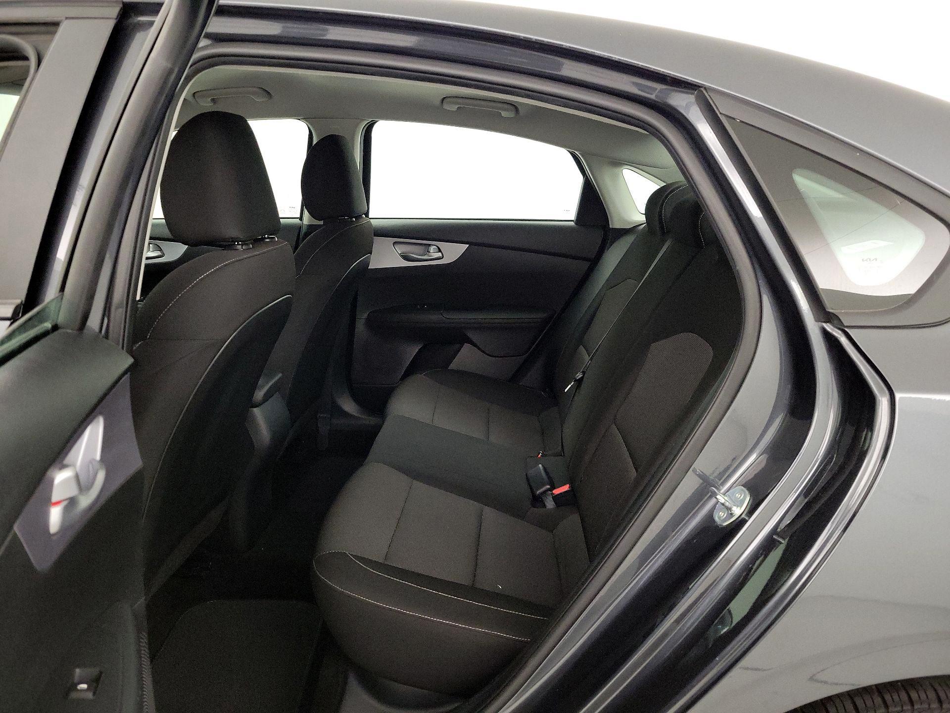 Thumbnail: 2024 Kia Forte - 18