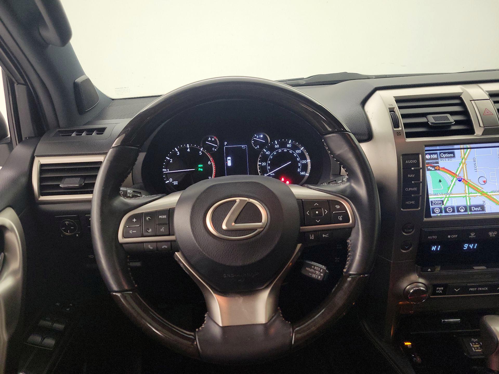 Thumbnail: 2020 Lexus GX - 10