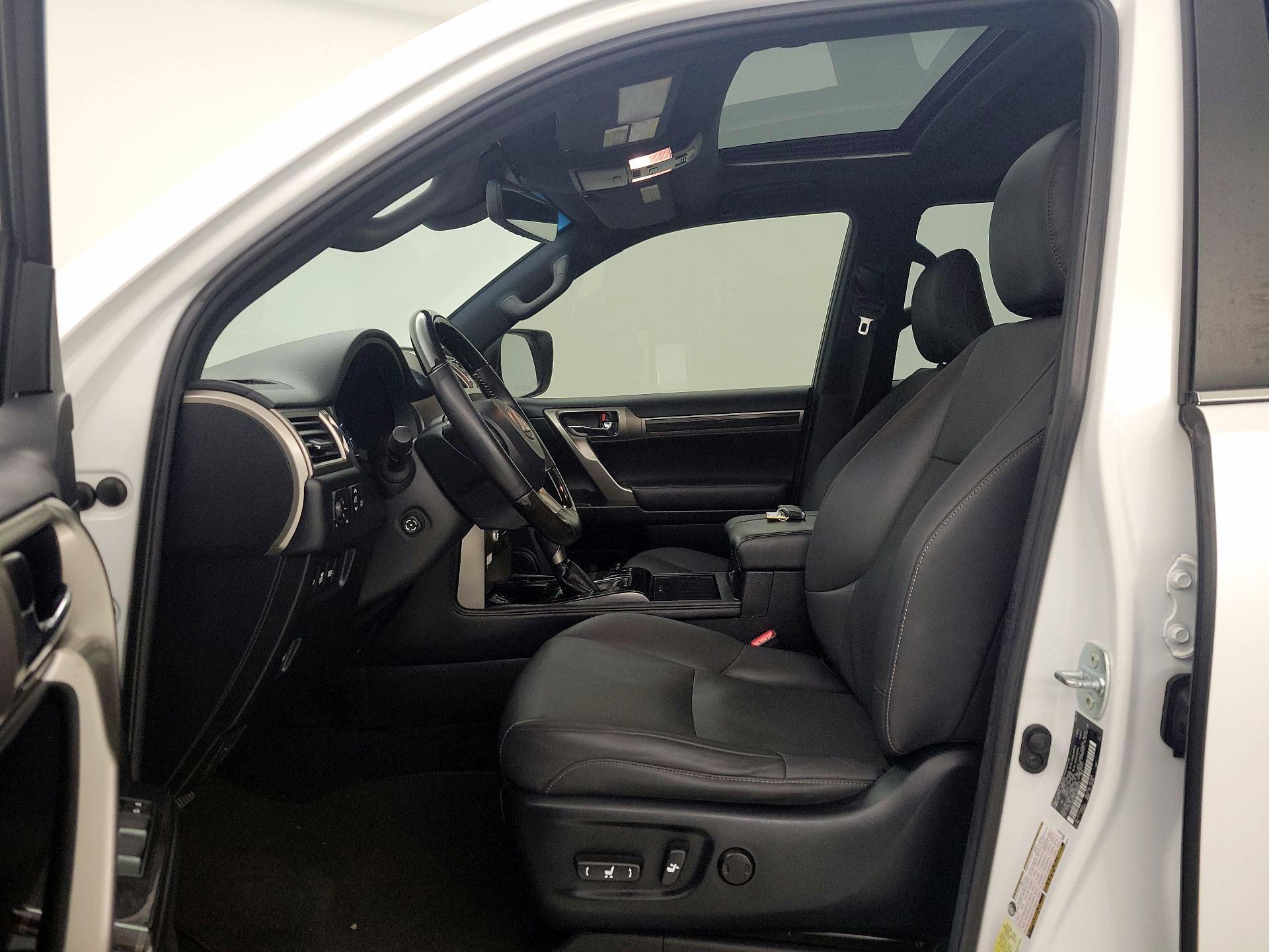 Thumbnail: 2020 Lexus GX - 11